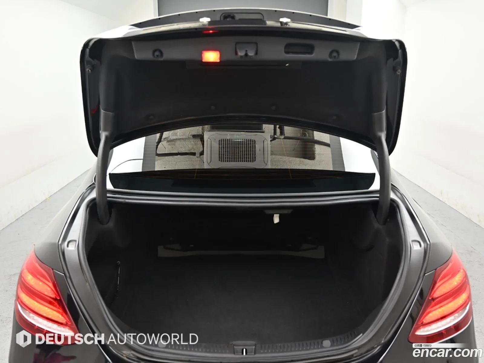 Mercedes-Benz E-Class W213 2018 — 20