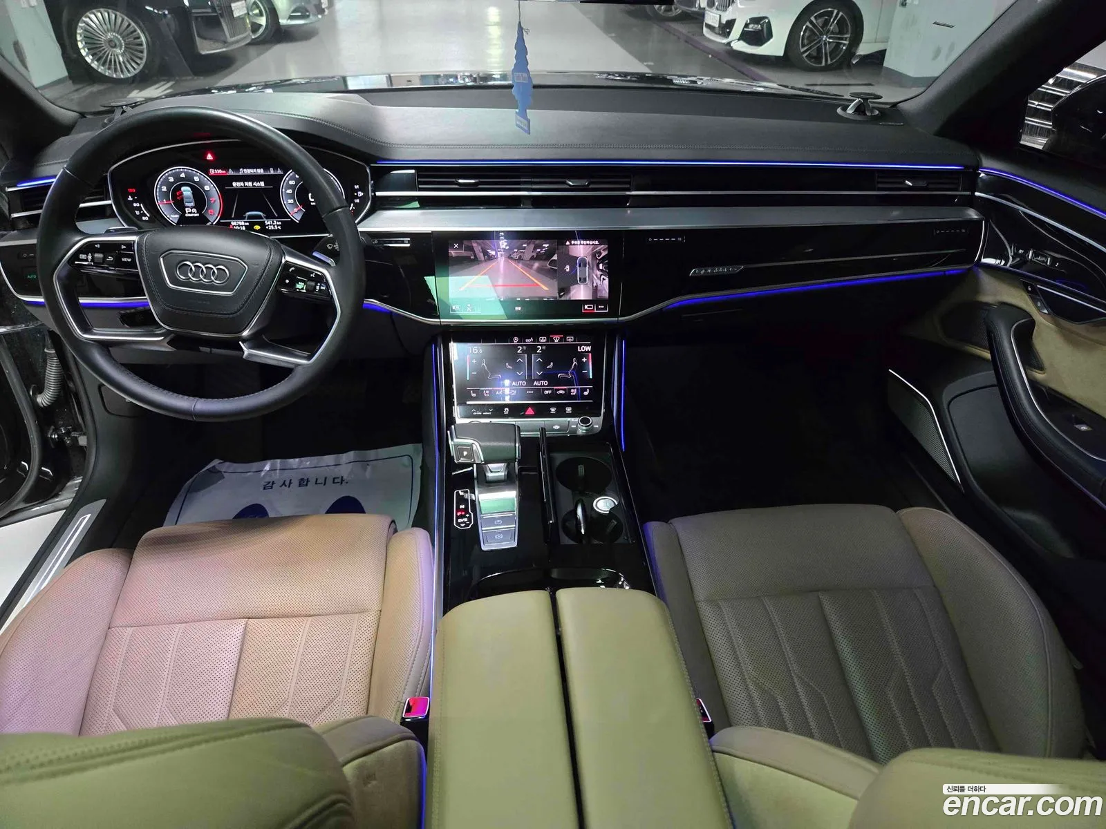 Audi A8 2019 — 12