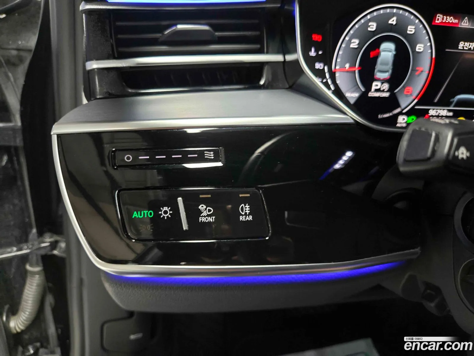 Audi A8 2019 — 14