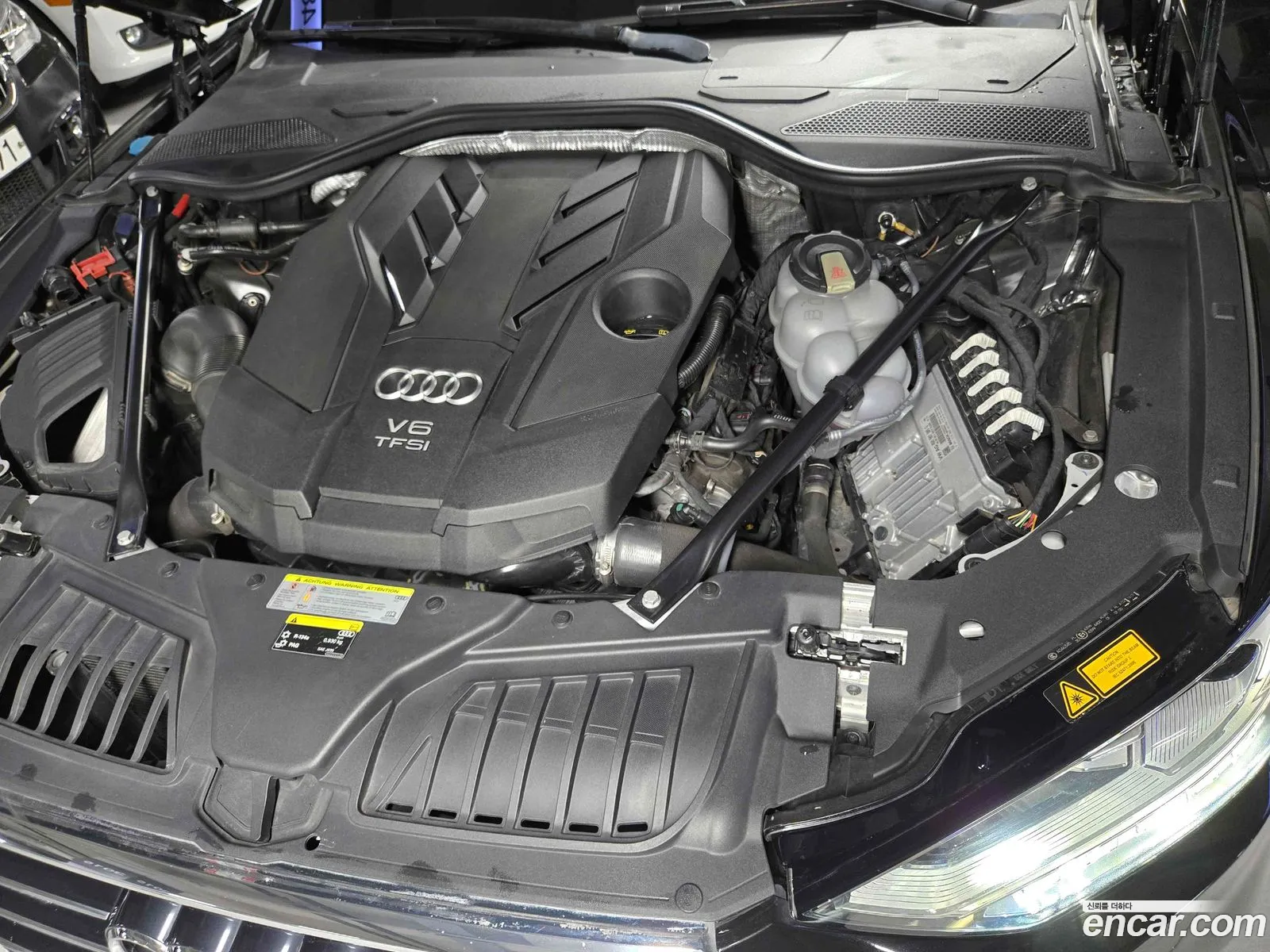 Audi A8 2019 — 5