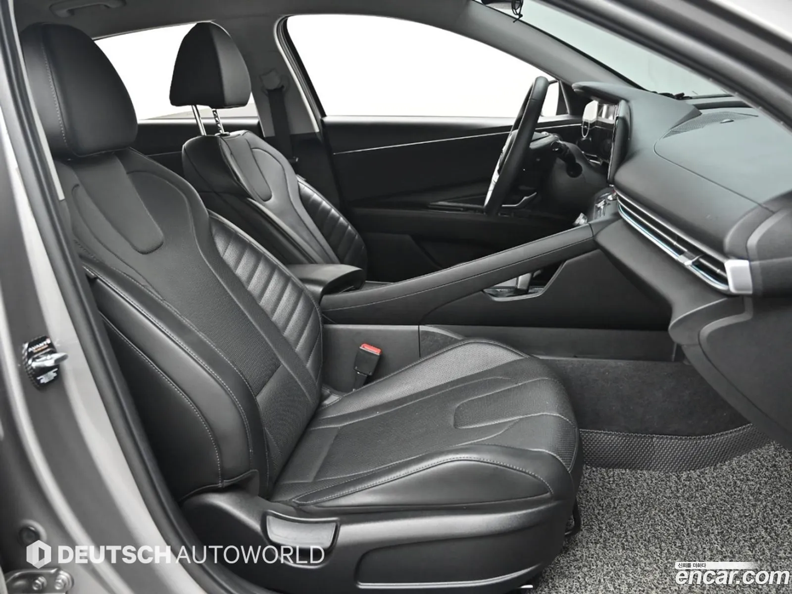 Hyundai Elantra 2021 — 13