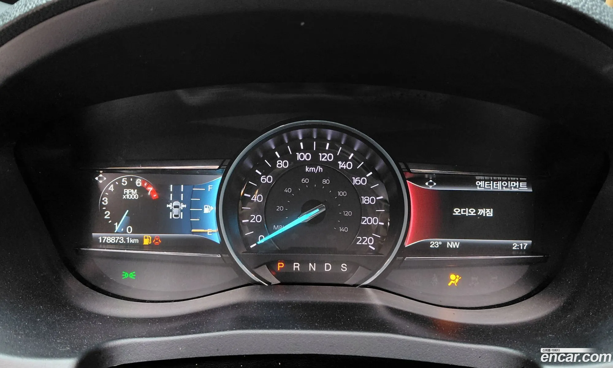 Ford Explorer 2018 — 29