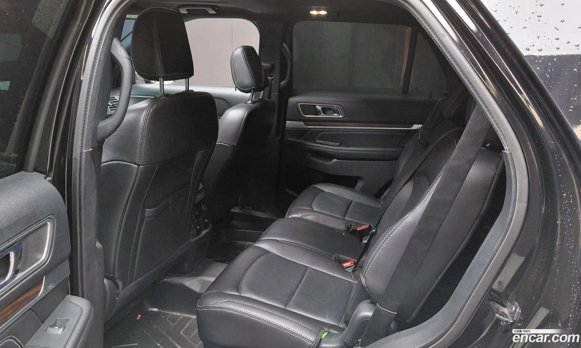 Ford Explorer 2018 — 22