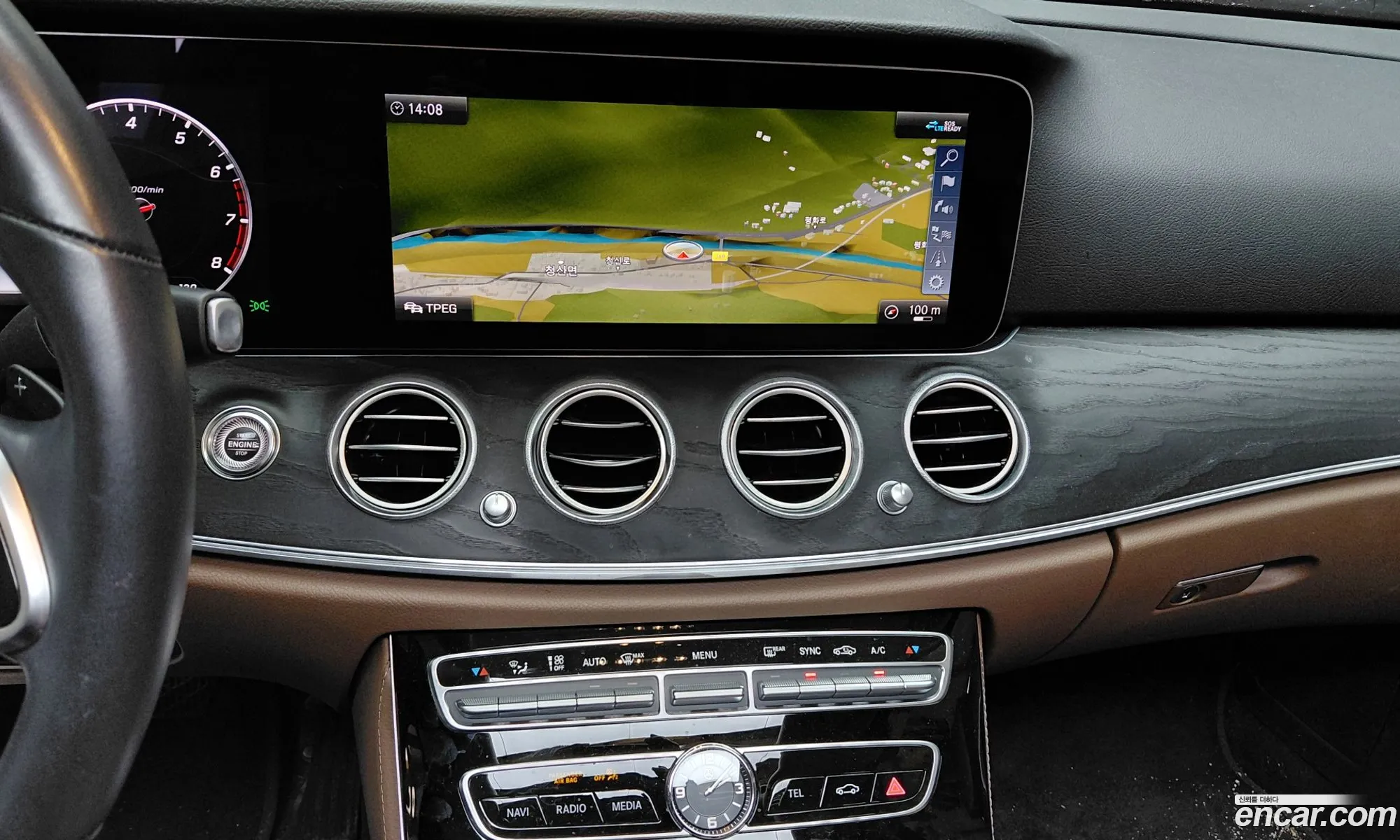 Mercedes-Benz E-Class W213 2019 WDDZF4JB9LA744178 — 25