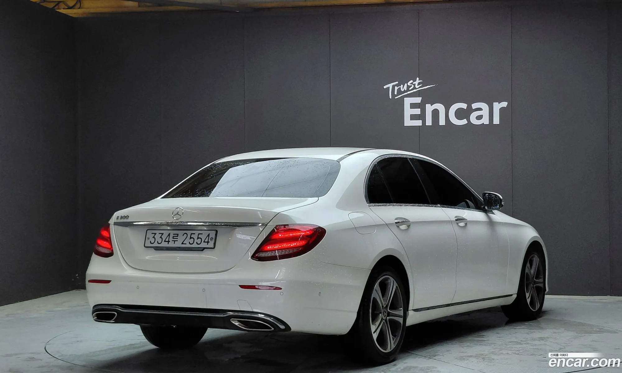 Mercedes-Benz E-Class W213 2019 WDDZF4JB9LA744178 — 29