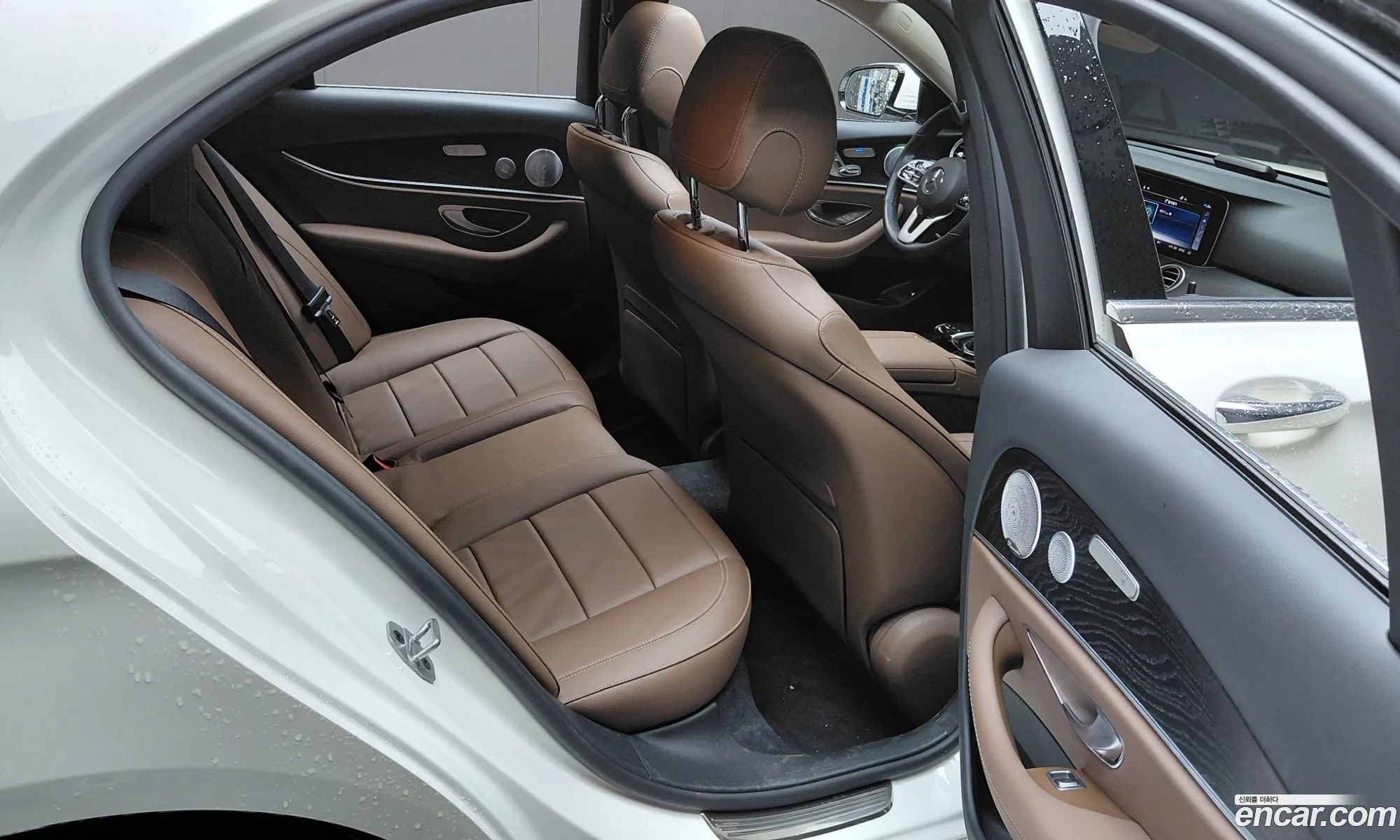 Mercedes-Benz E-Class W213 2019 WDDZF4JB9LA744178 — 9