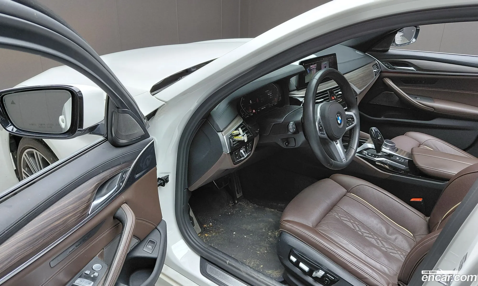 BMW 5 Series 2020 WBAJR9108LCE68073 — 30
