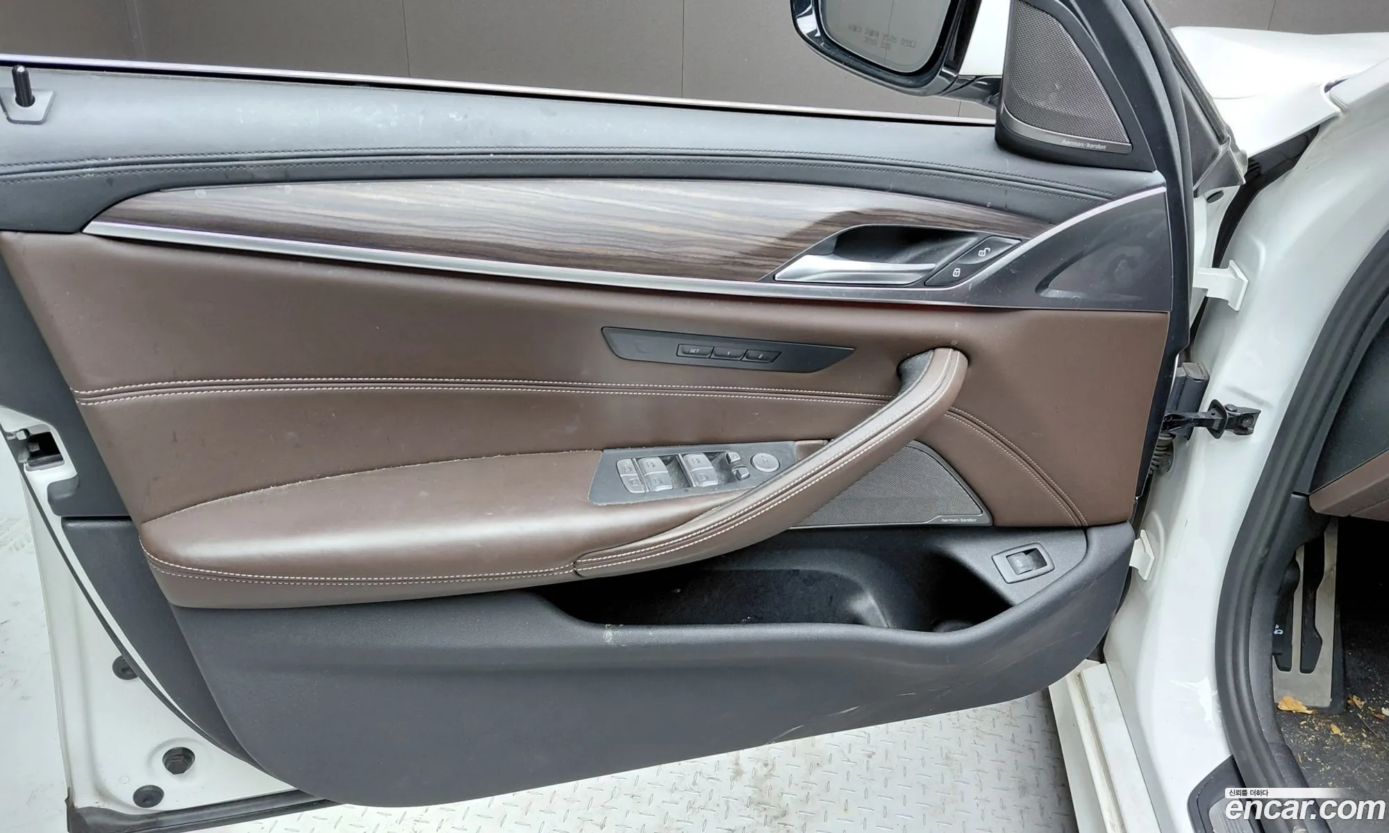 BMW 5 Series 2020 WBAJR9108LCE68073 — 25