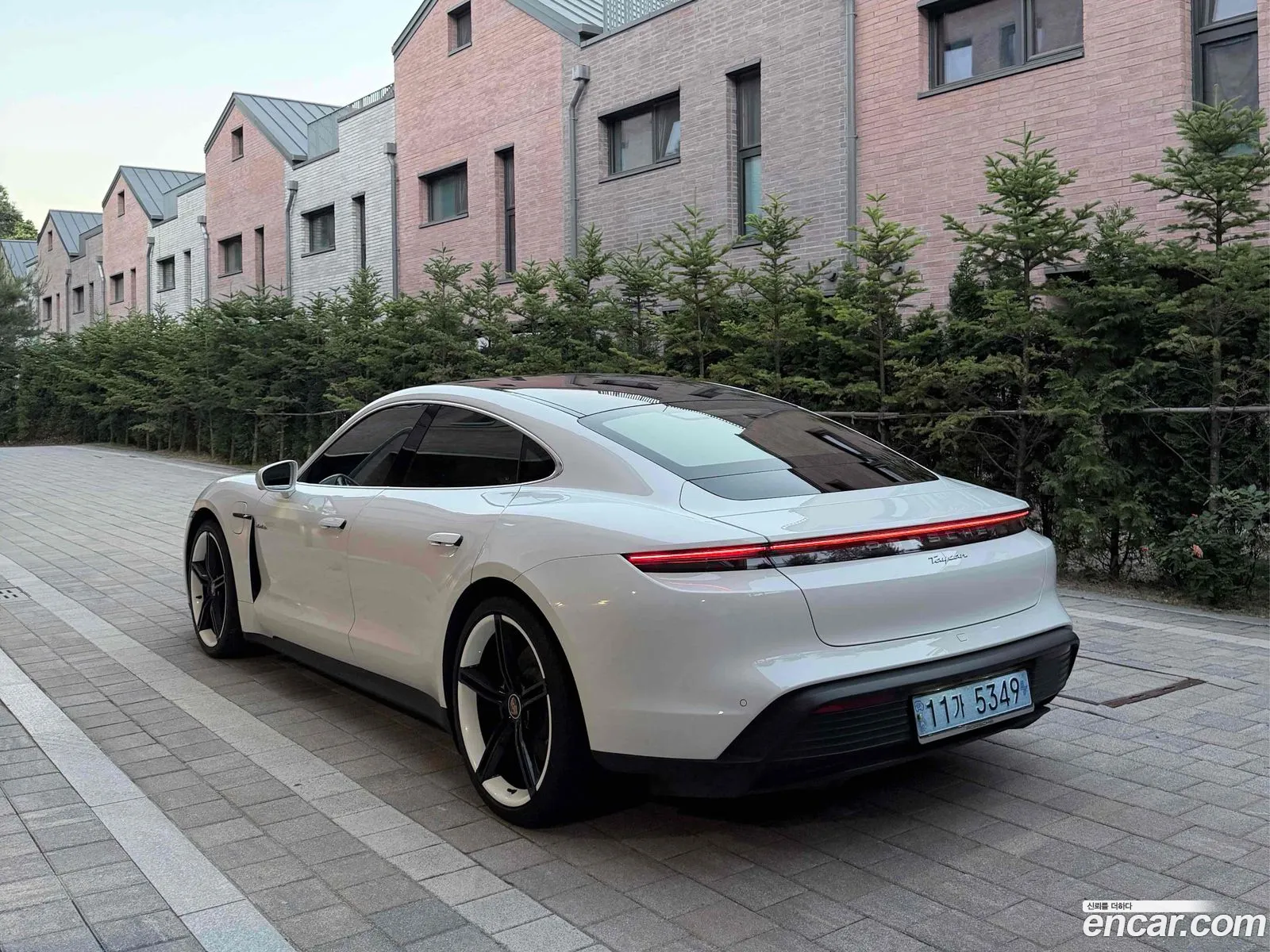 Porsche Taycan 2023 — 7