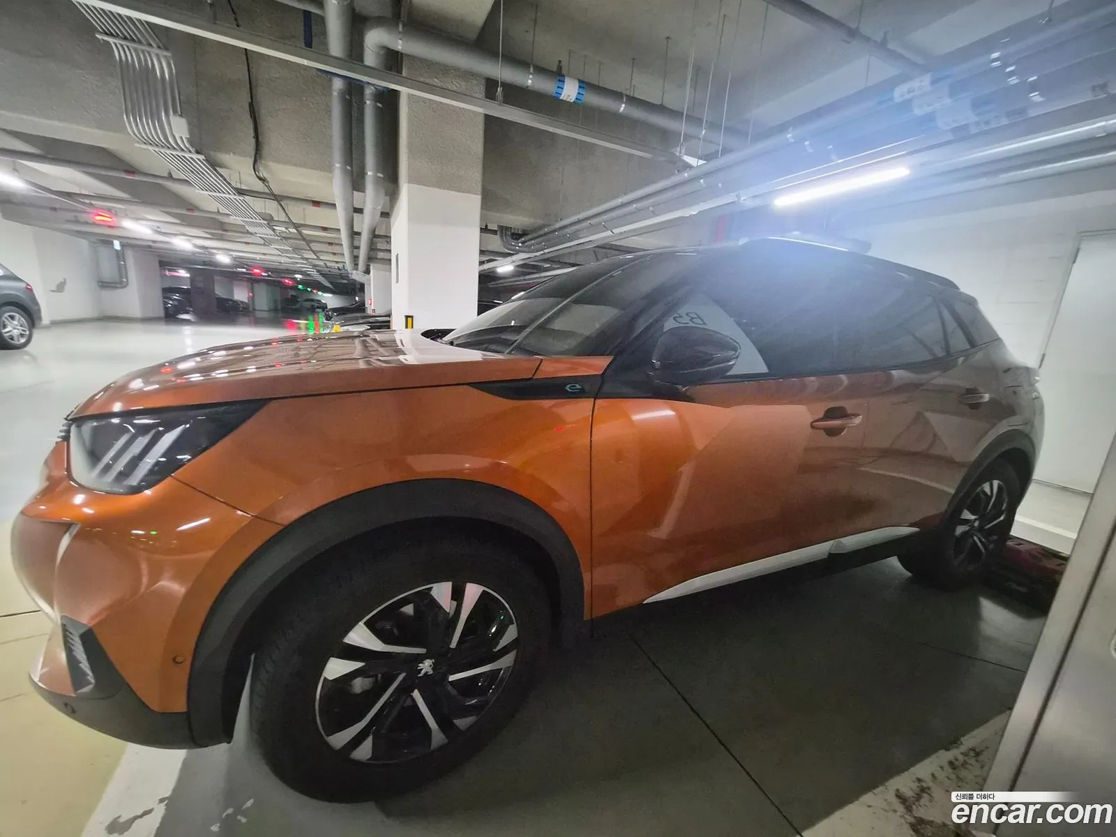 Peugeot e-2008