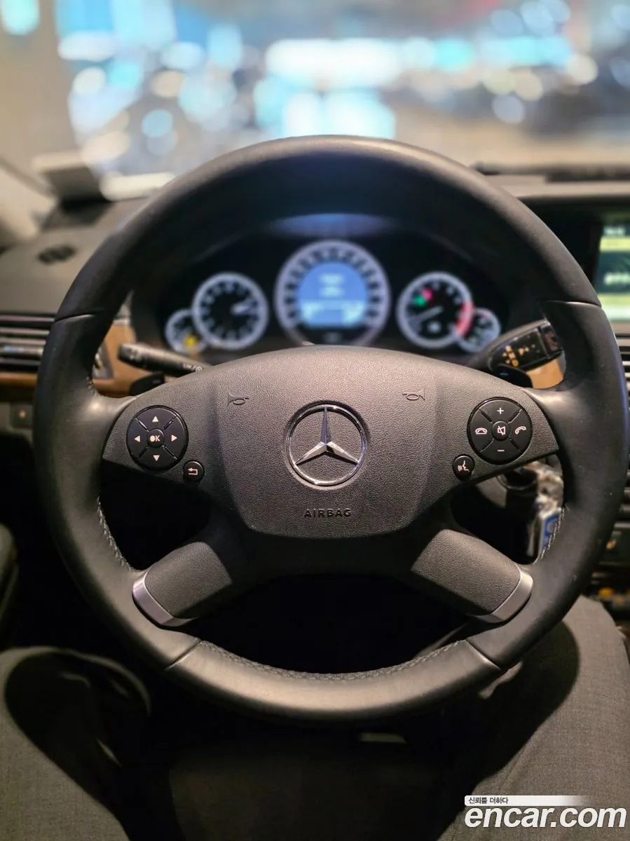 Mercedes-Benz E-Class W212 2011 — 14