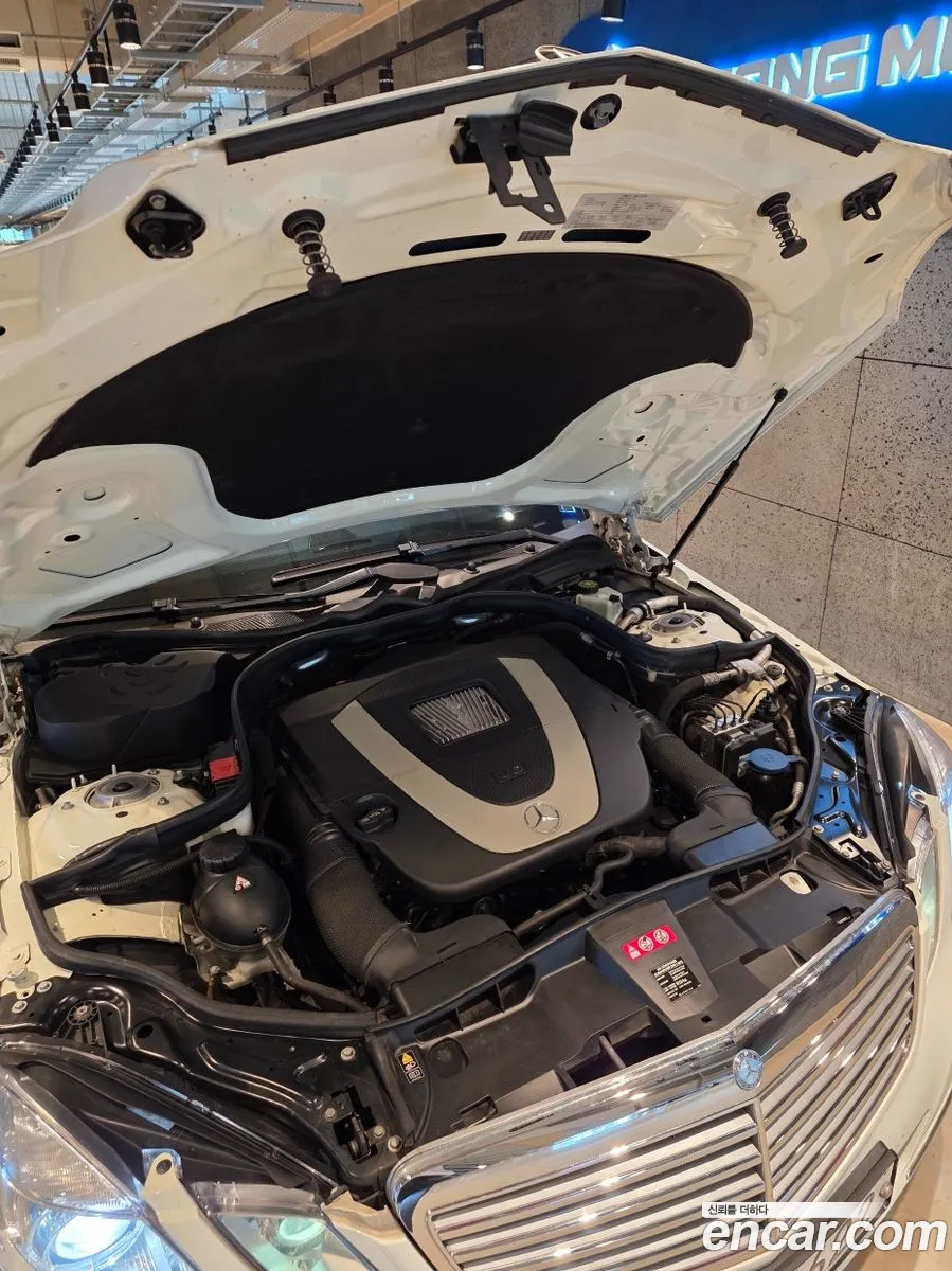 Mercedes-Benz E-Class W212 2011 — 11