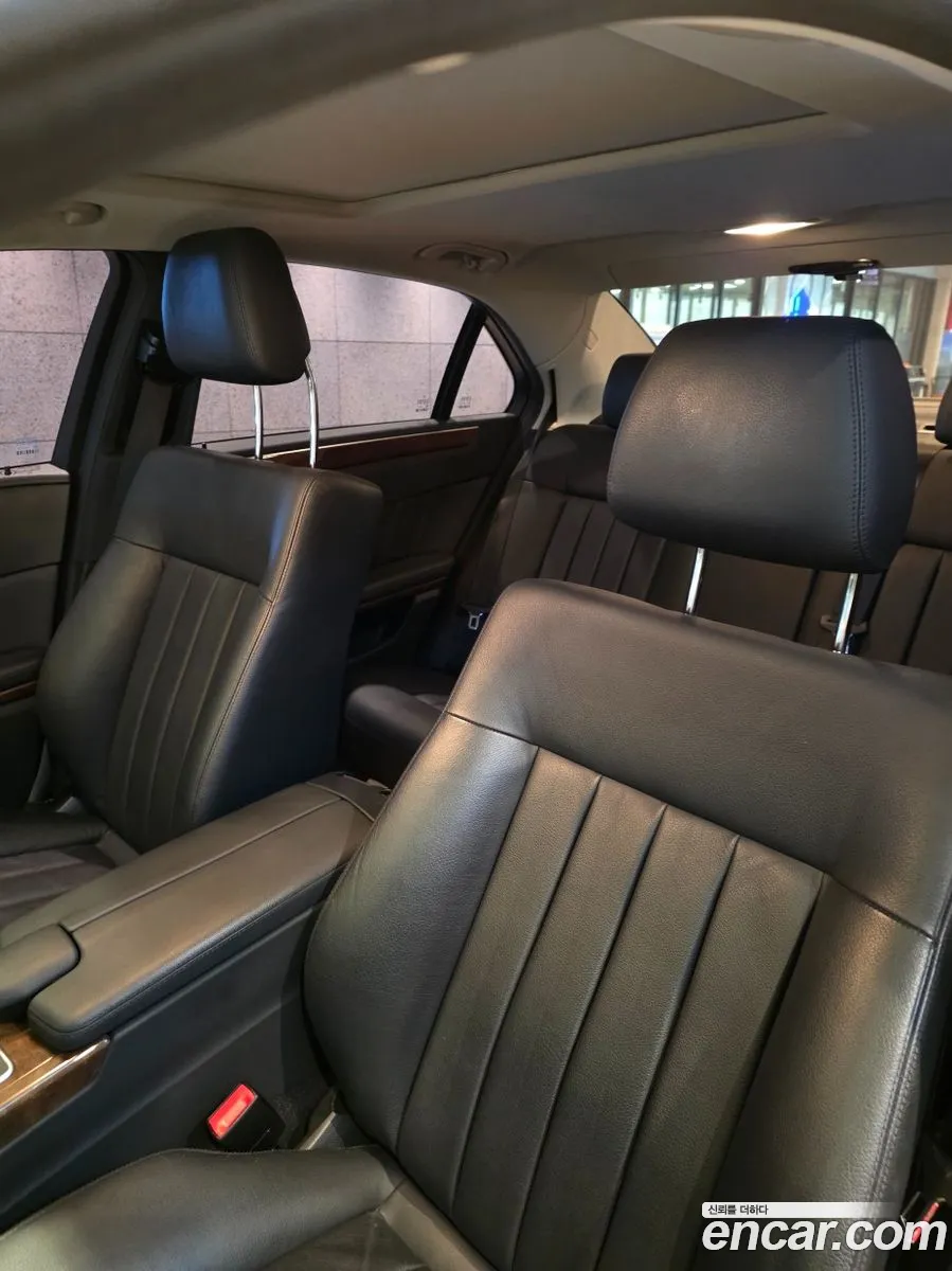 Mercedes-Benz E-Class W212 2011 — 9