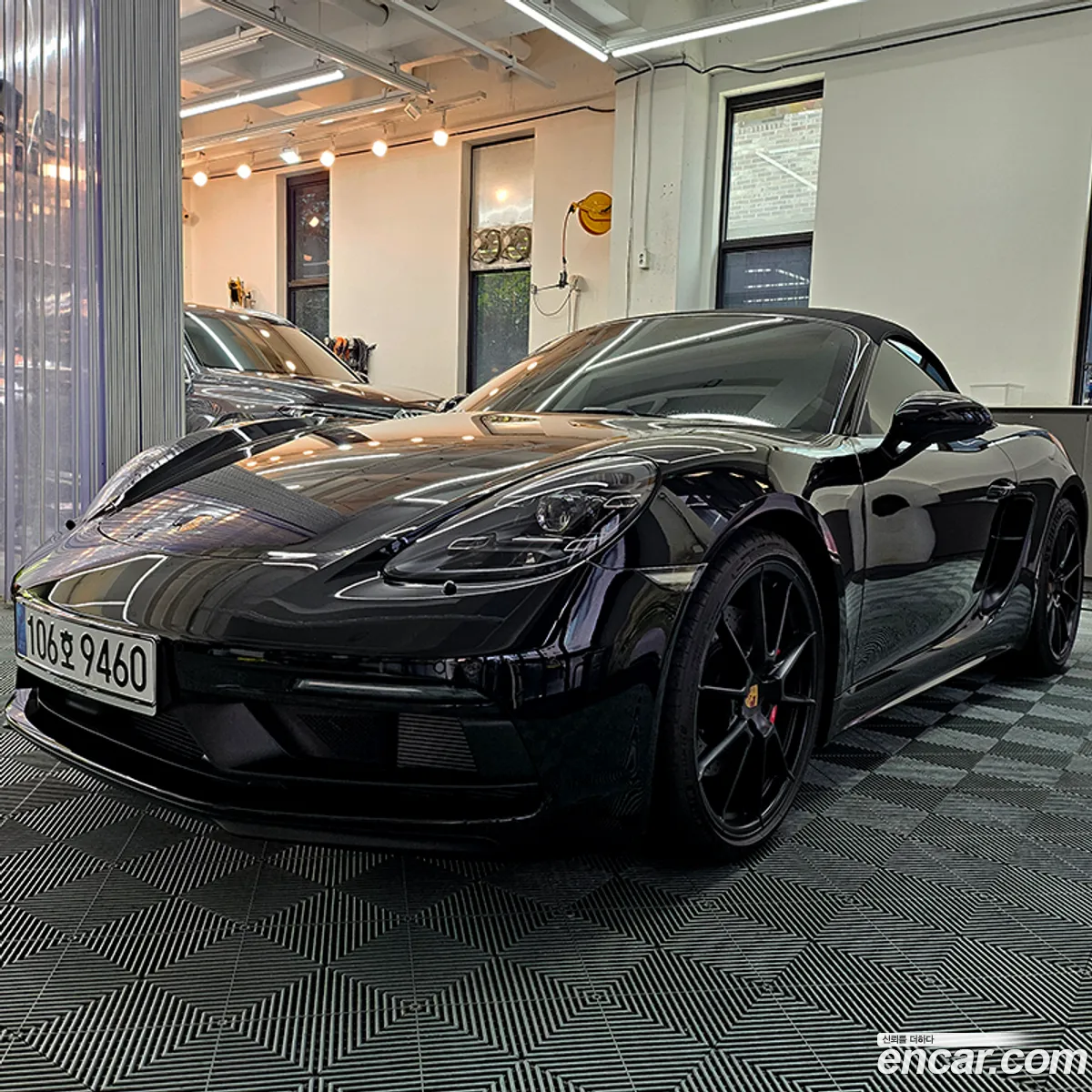 Porsche 718 Boxster 2025 — 2