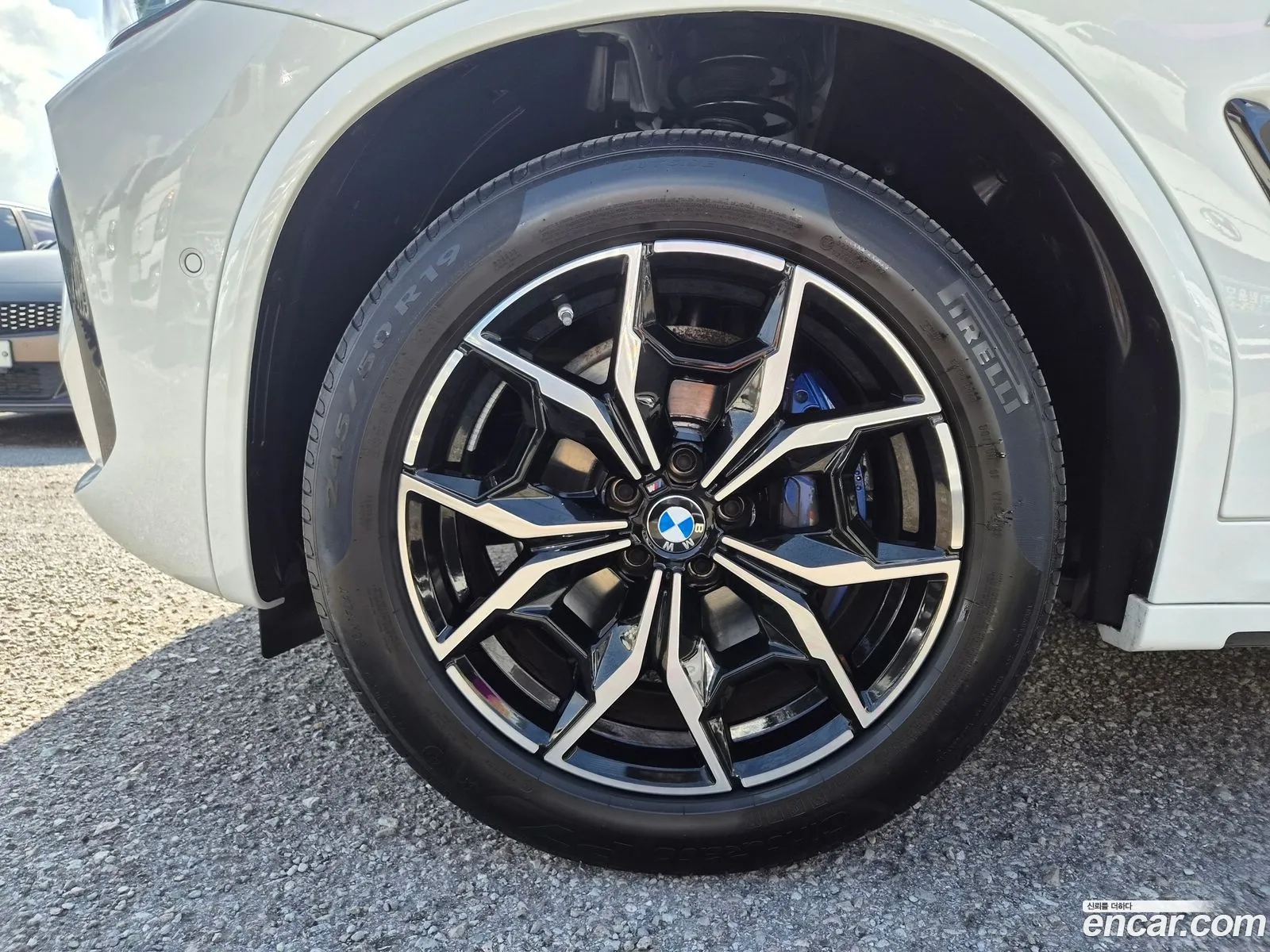 BMW X4 2022 — 17