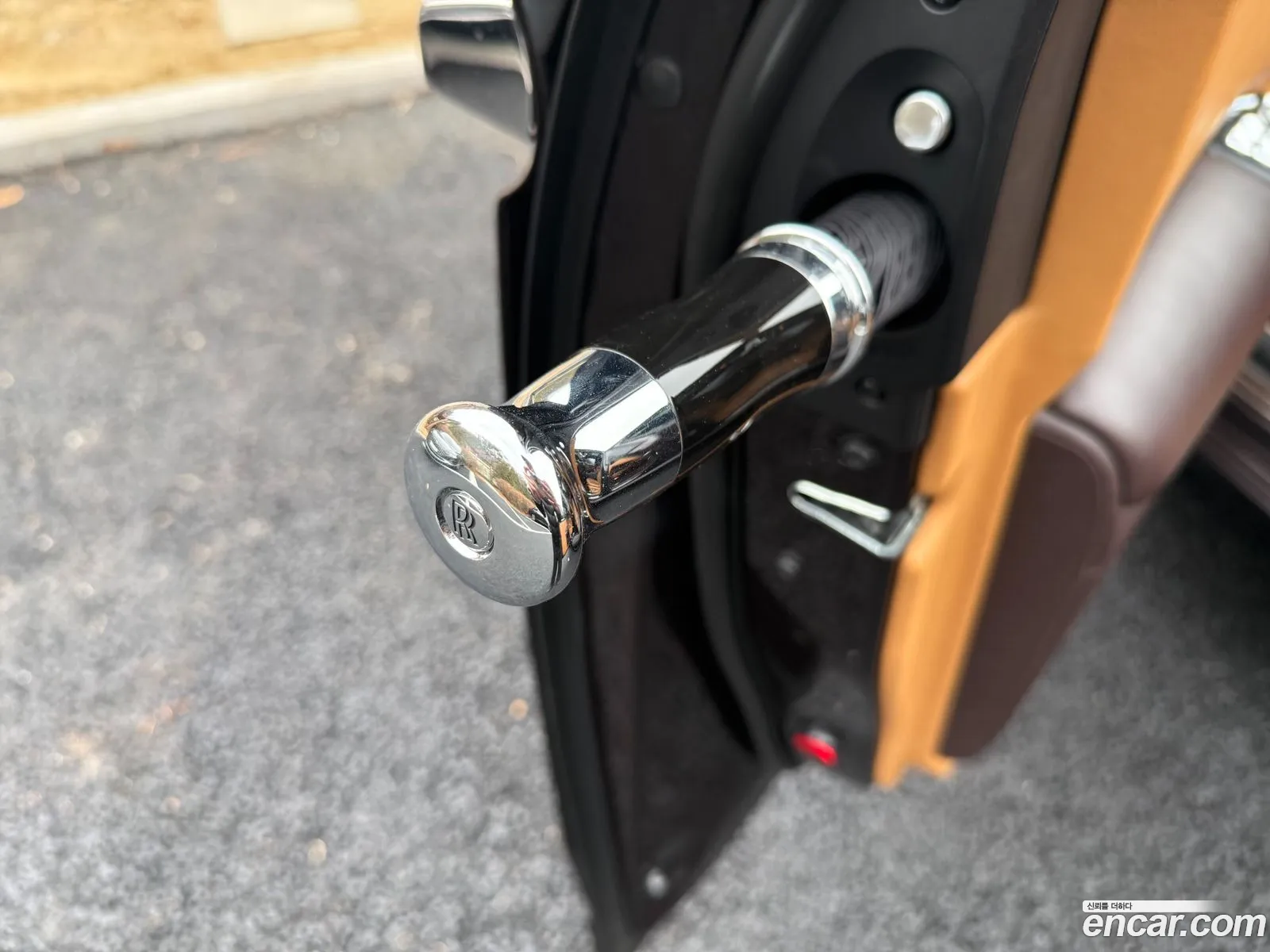 Rolls-Royce Ghost 2019 — 17