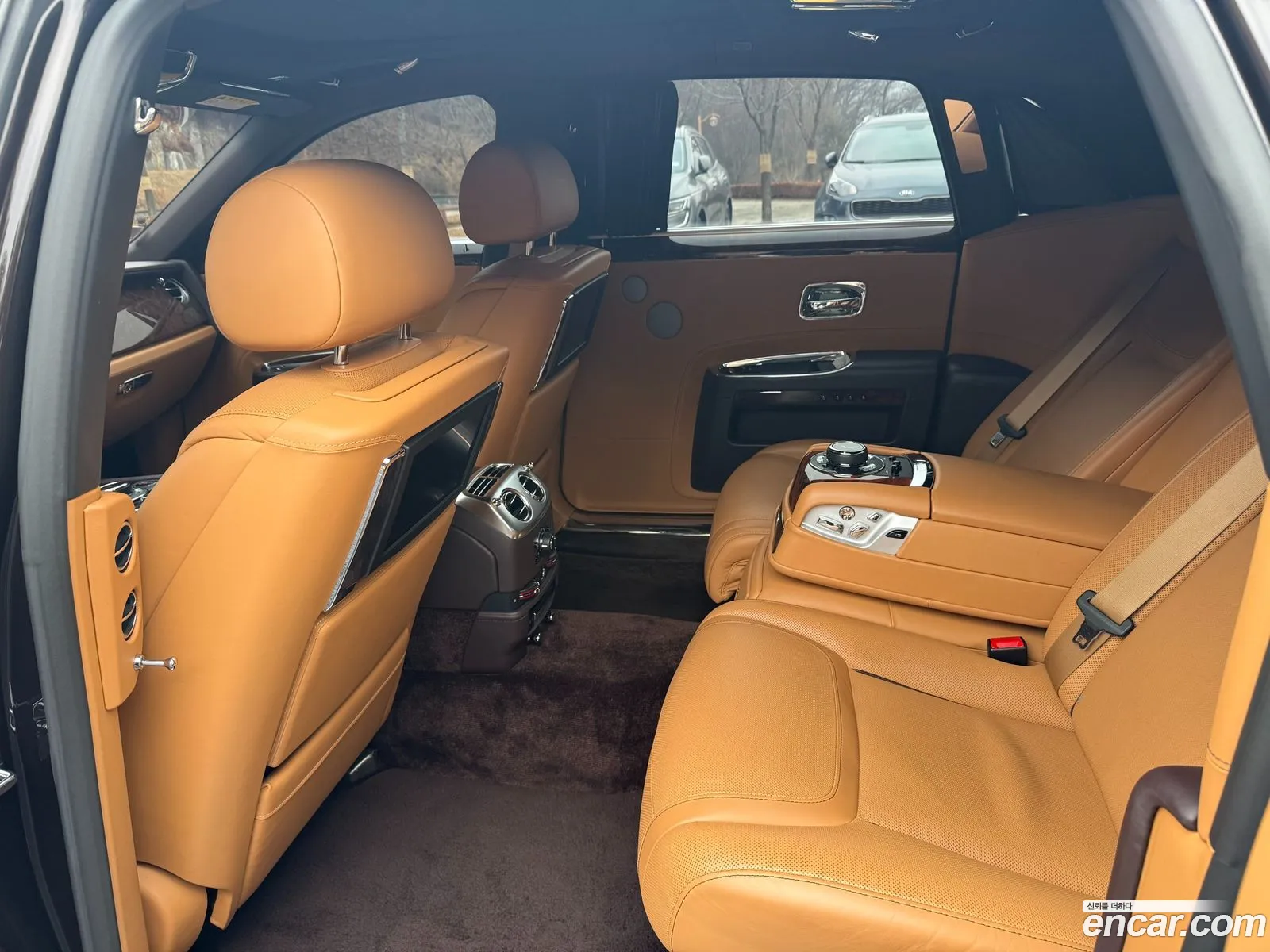 Rolls-Royce Ghost 2019 — 9