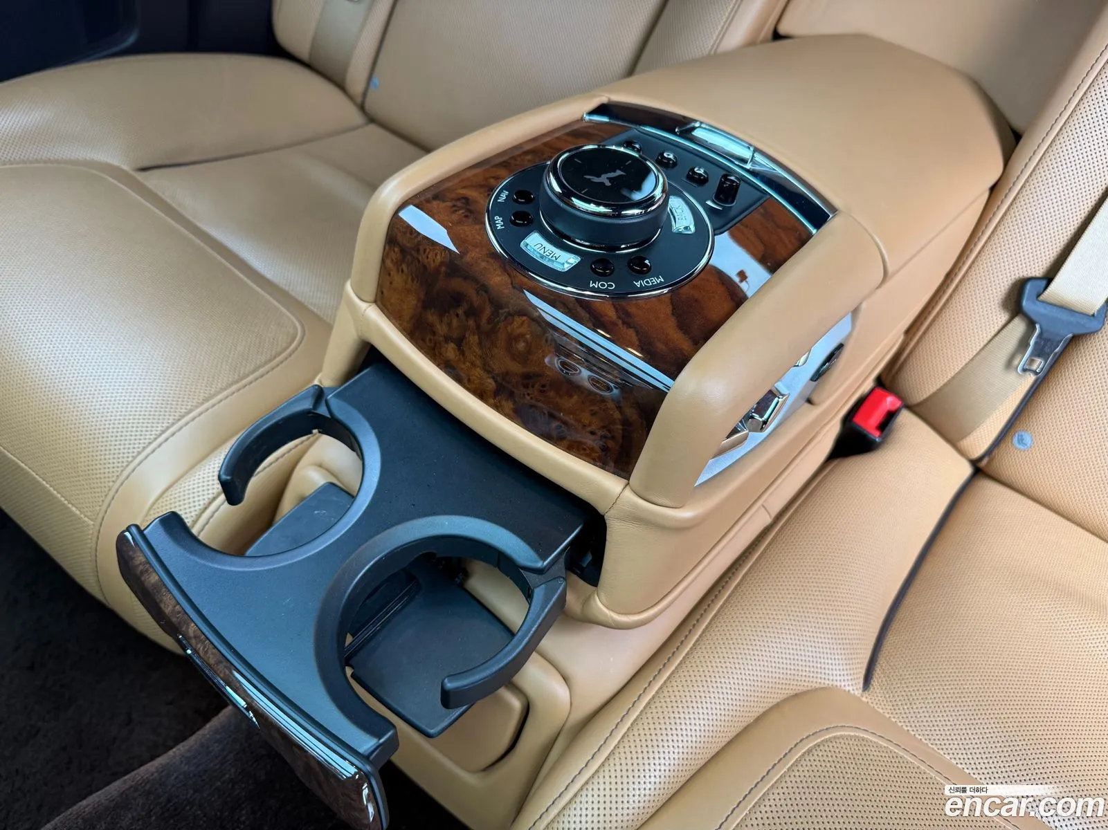 Rolls-Royce Ghost 2019 — 13