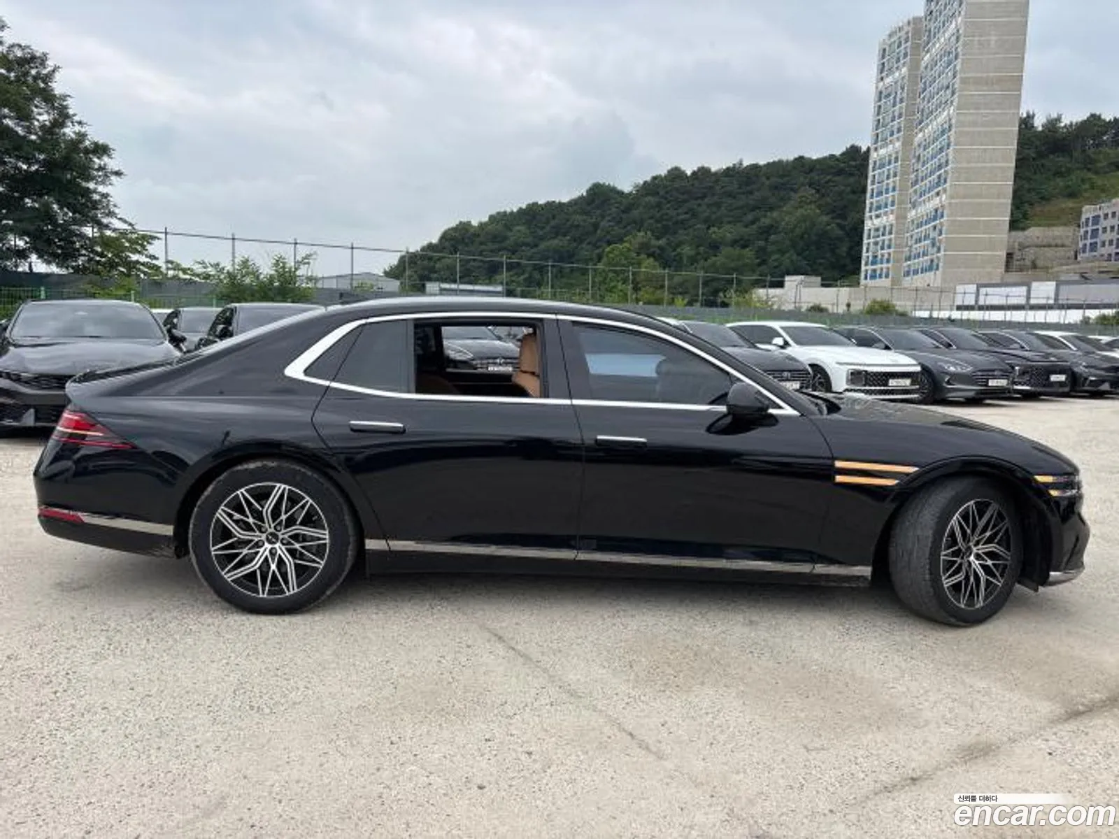 Genesis G90 2023 — 11