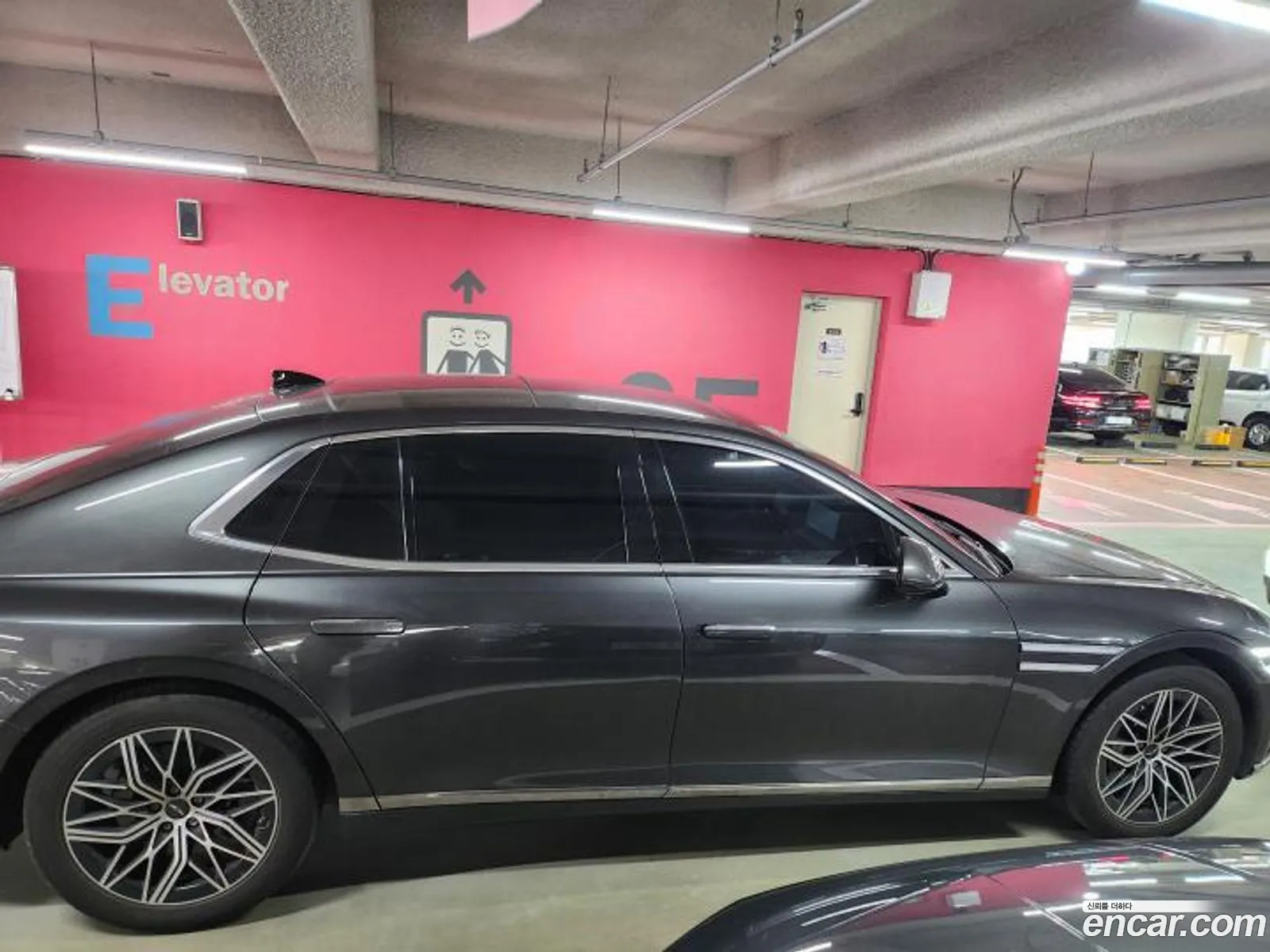 Genesis G90 2022 — 20