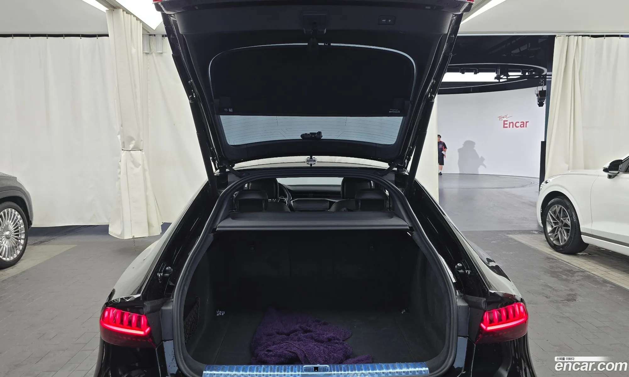 Audi A7 2022 WAUZZZF20NN047742 — 19