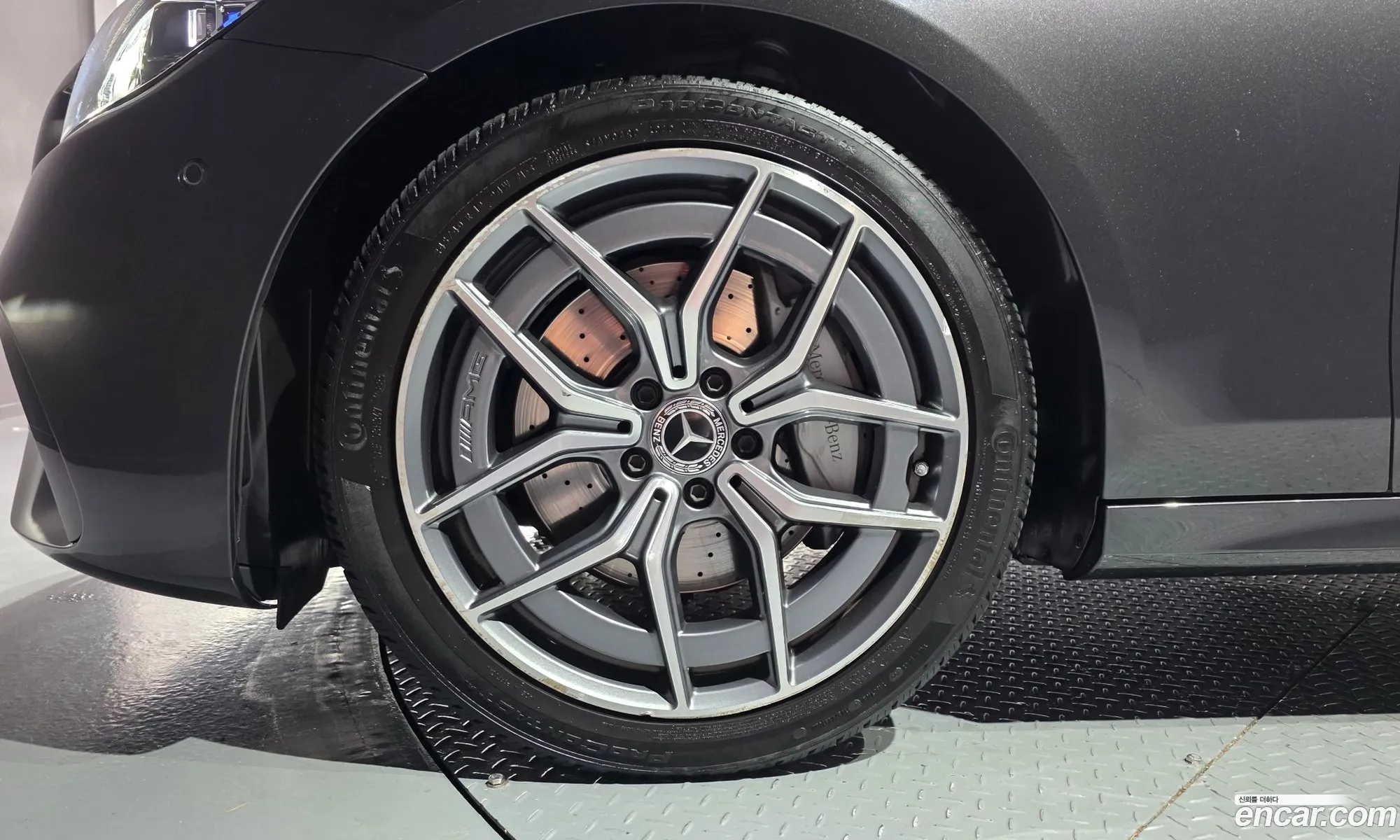 Mercedes-Benz E-Class W213 2022 — 12