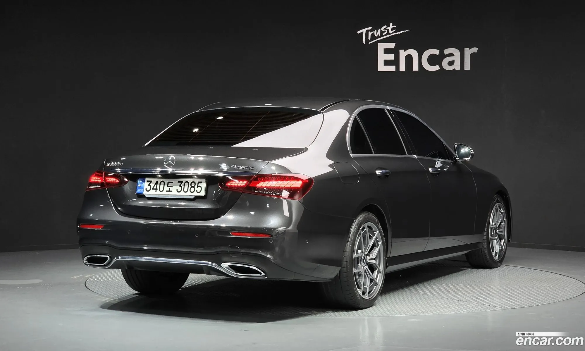 Mercedes-Benz E-Class W213 2022 — 21
