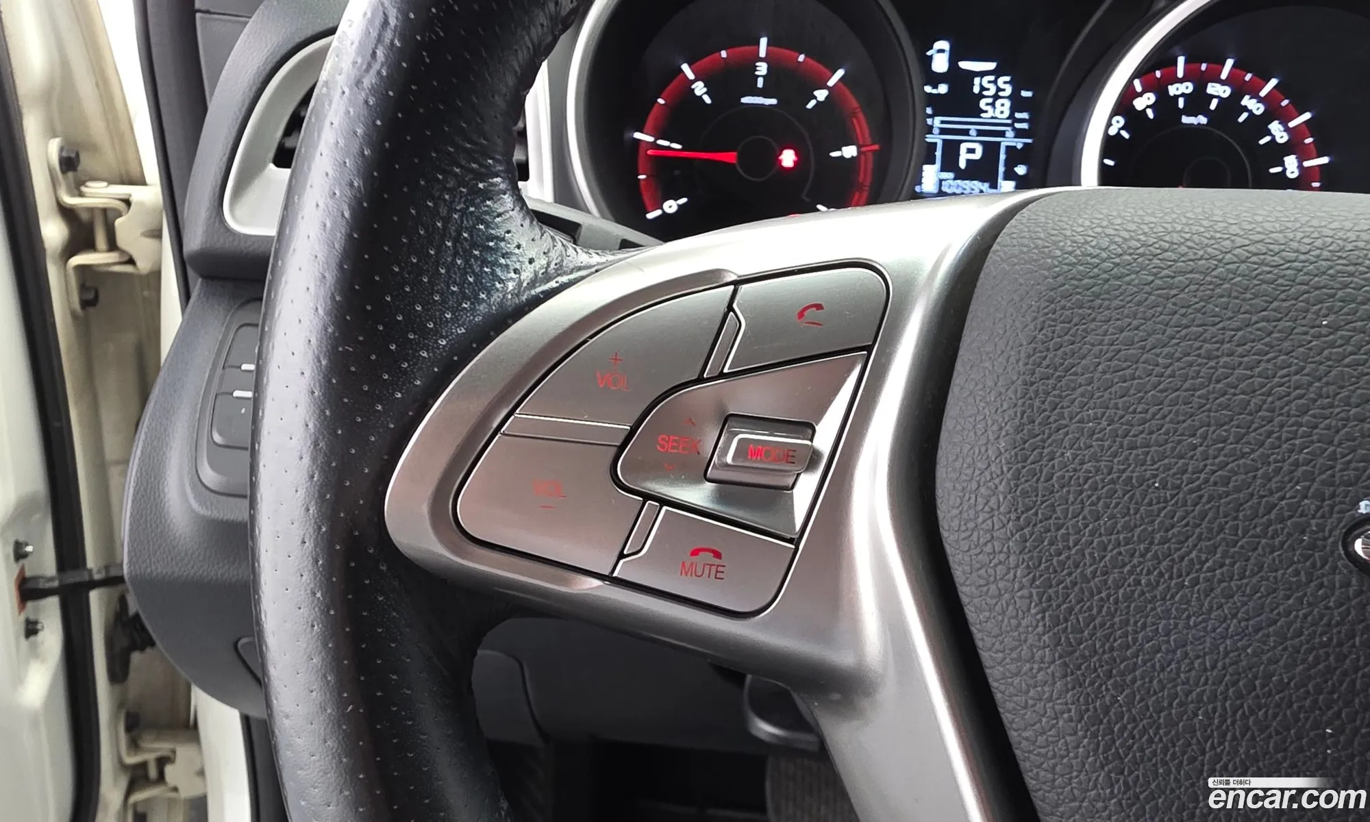KG Mobility (SsangYong) Tivoli 2015 — 3
