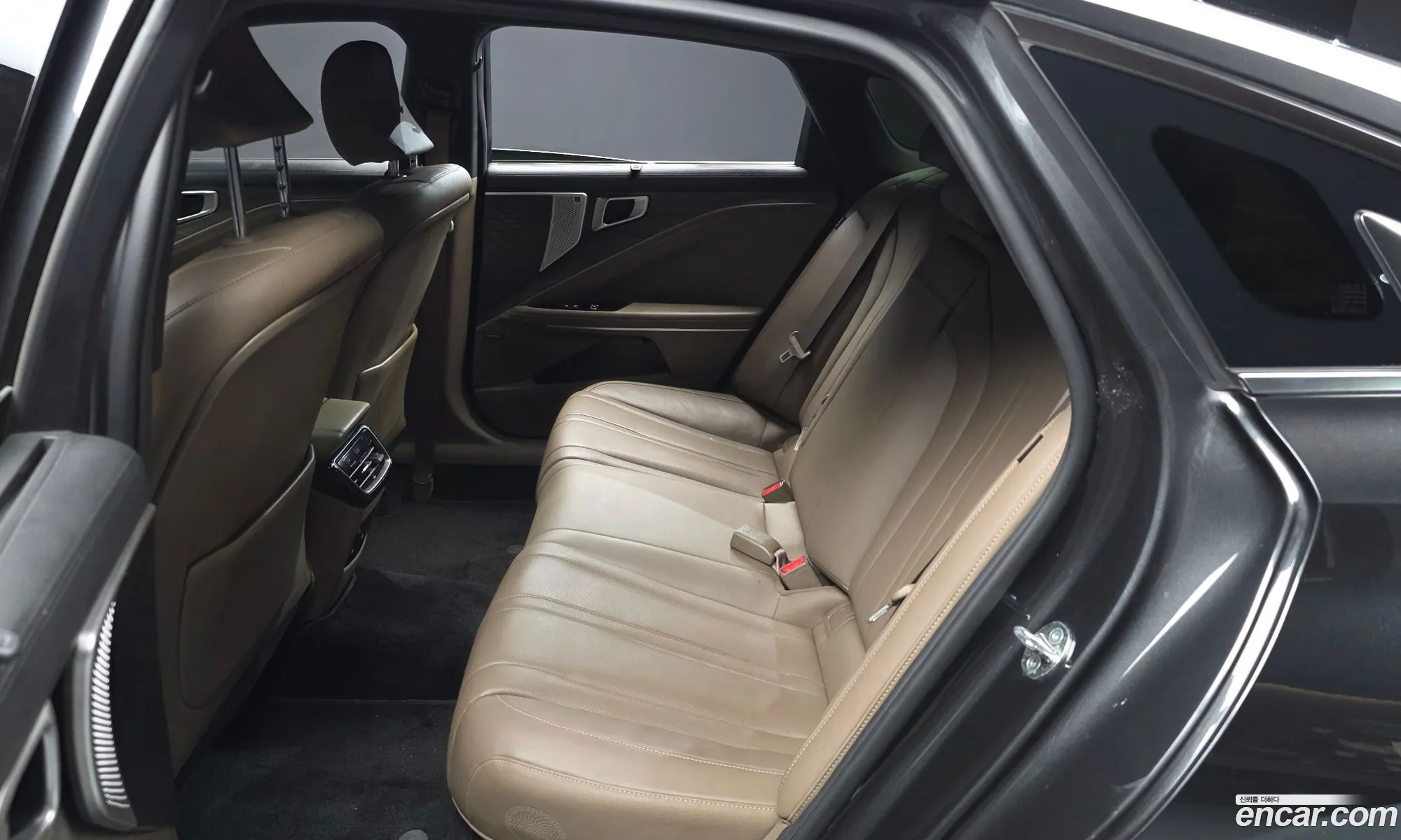 Kia K8 2021 — 21
