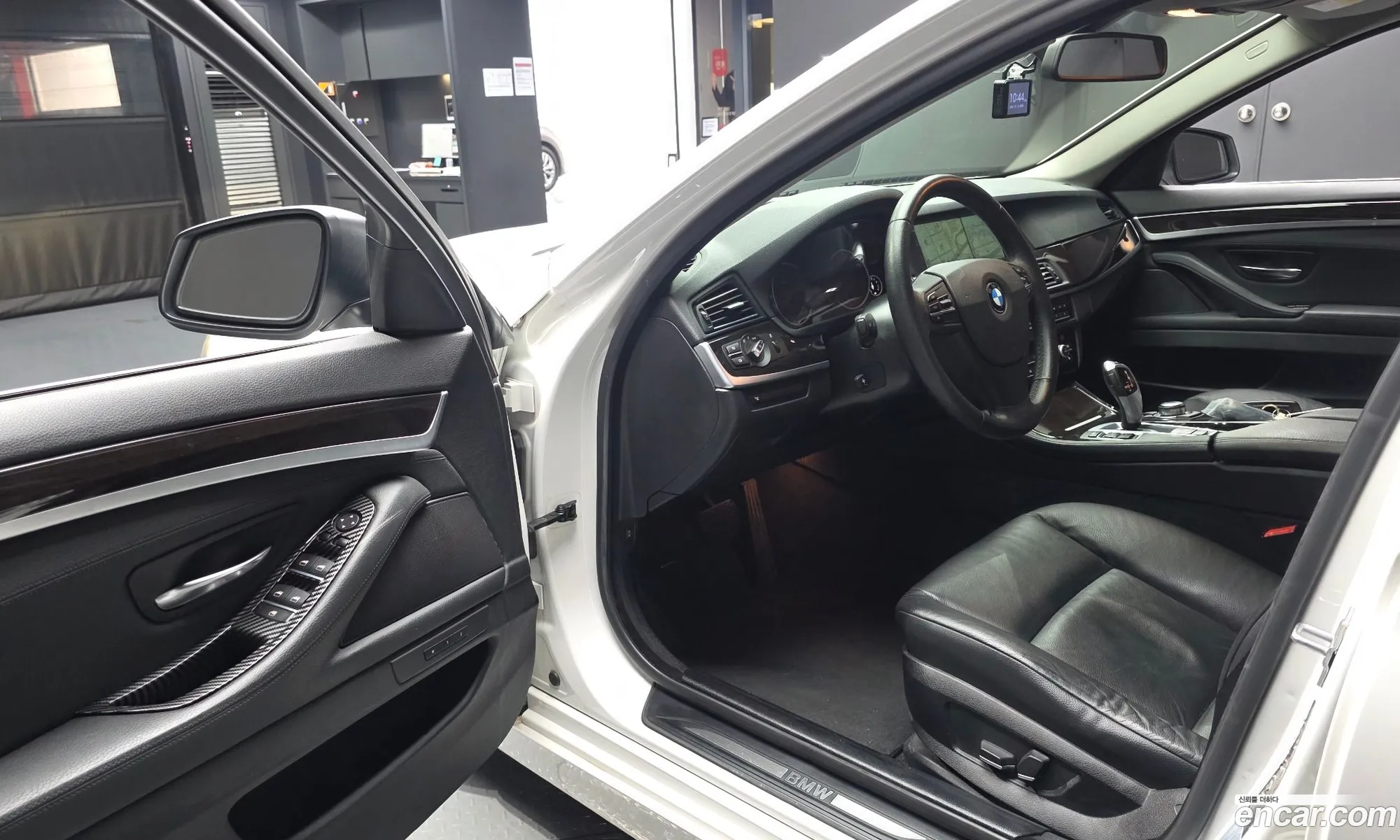 BMW 5 Series 2013 — 16