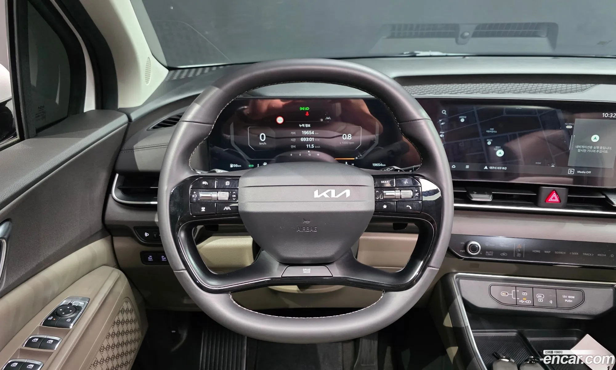 Kia Carnival 2024 — 14