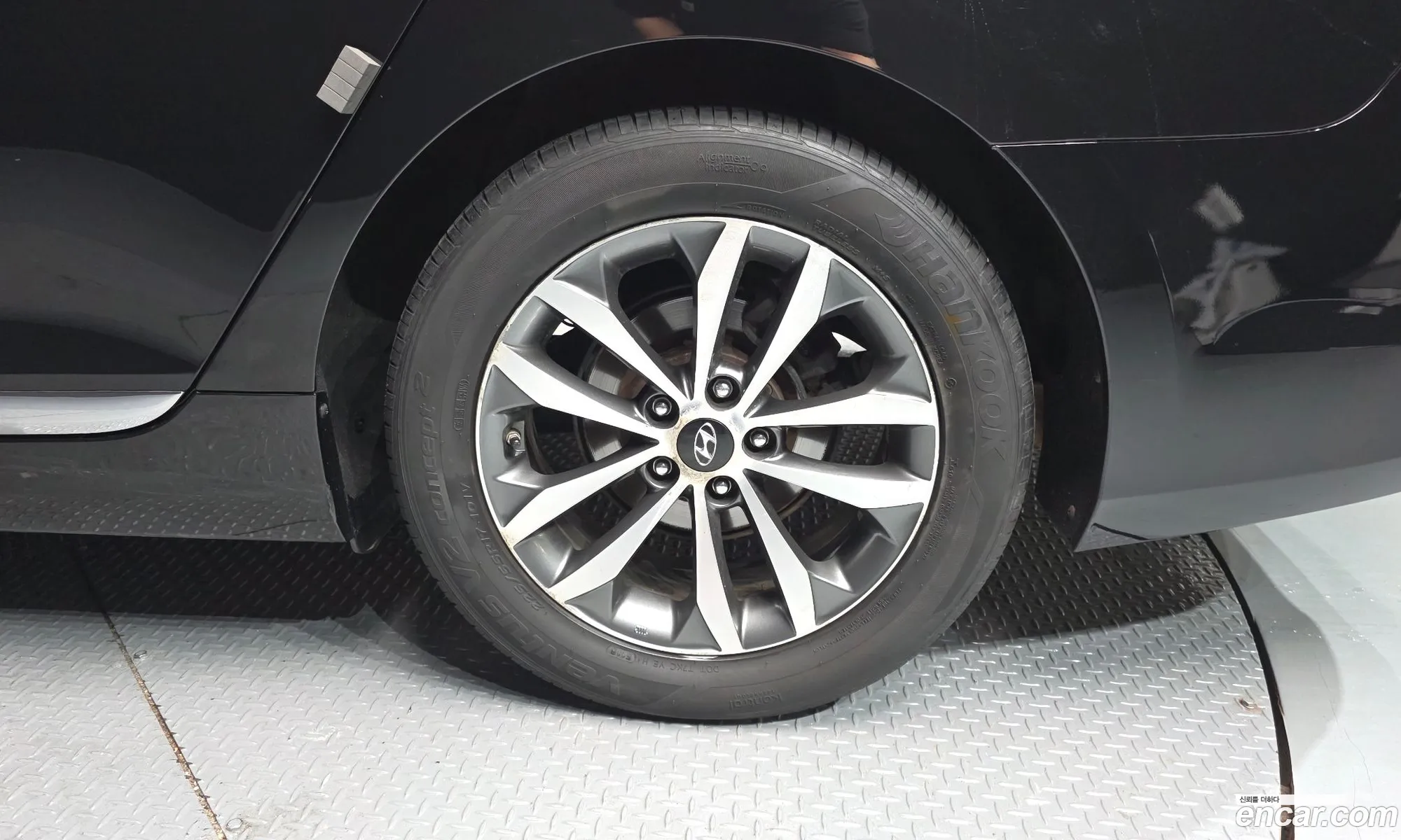 Hyundai Grandeur HG 2012 — 25