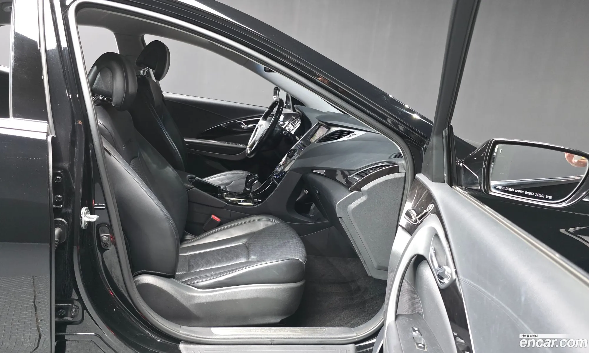 Hyundai Grandeur HG 2012 — 21