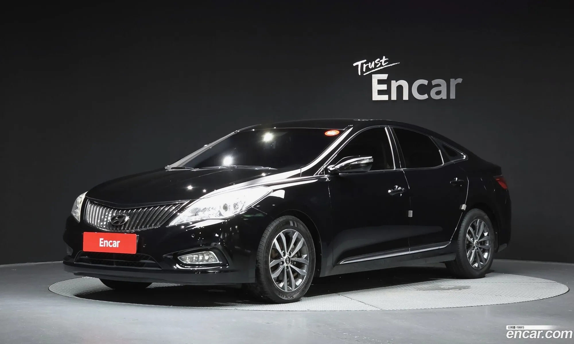 Hyundai Grandeur HG 2012 — 17