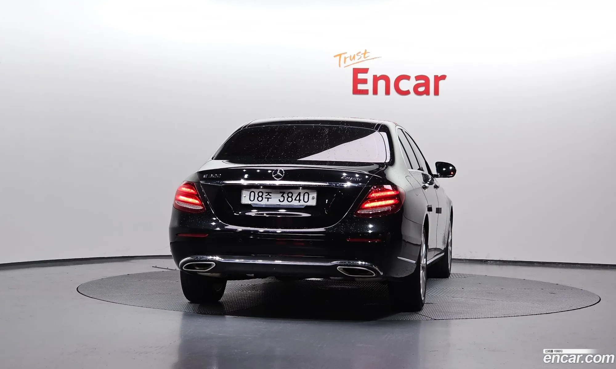 Mercedes-Benz E-Class W213 2018 — 16