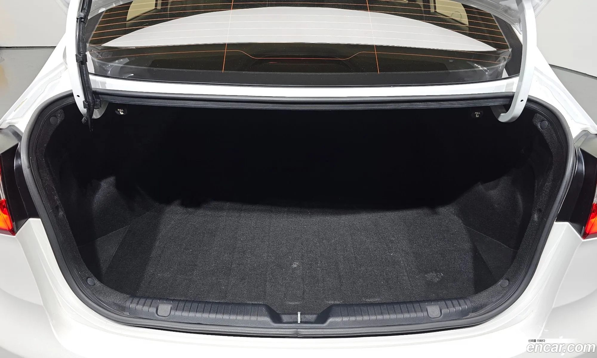 Kia K3 2012 — 27