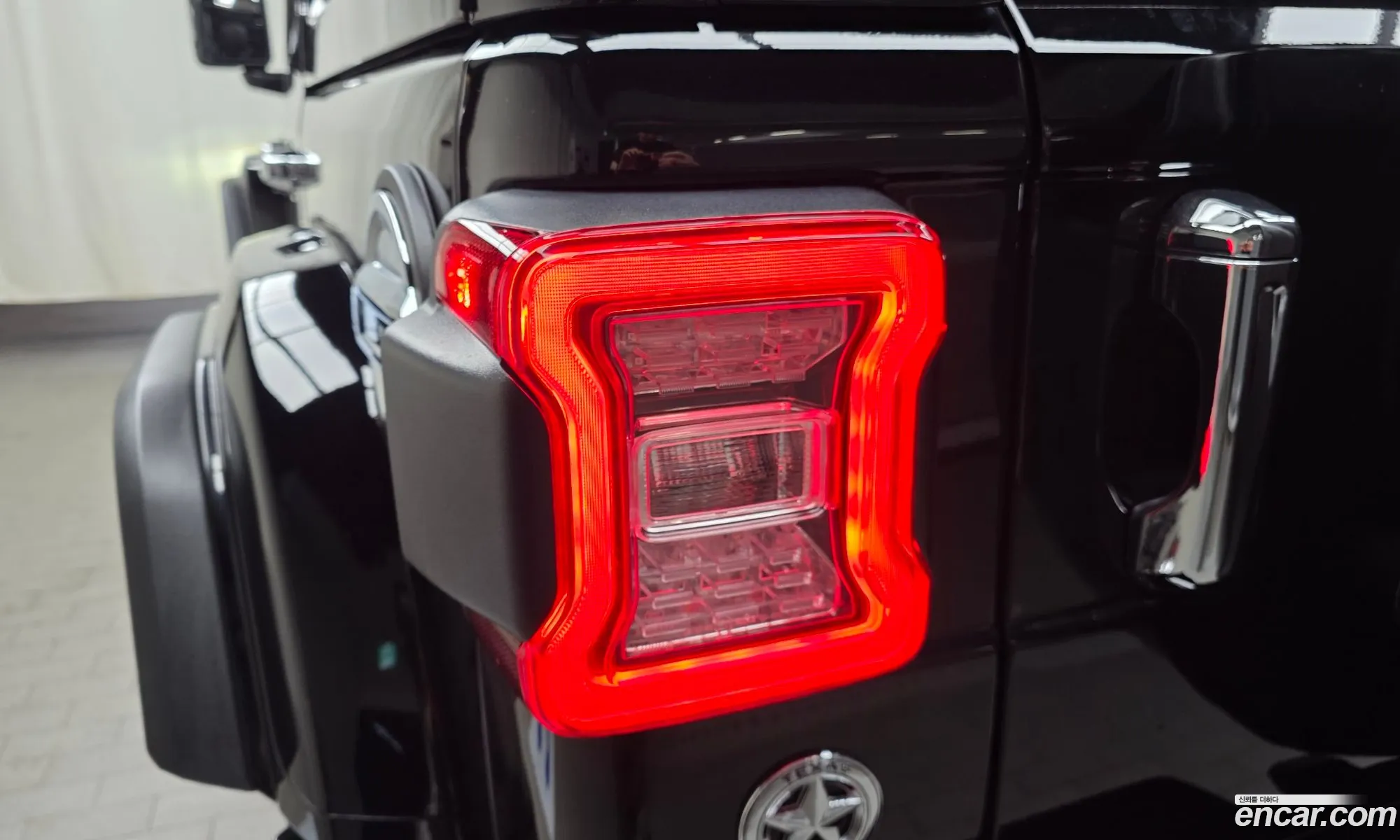 Jeep Wrangler 2021 1C4HJXEN3MW667449 — 32