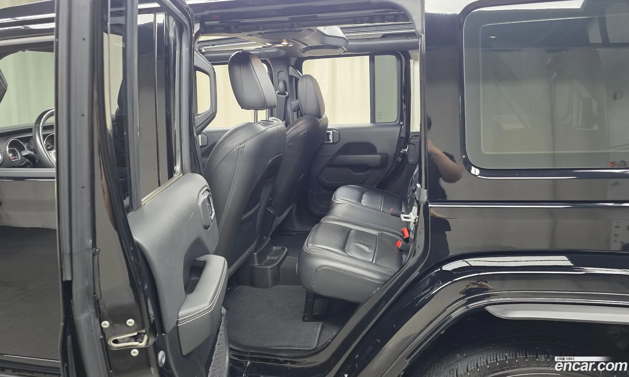 Jeep Wrangler 2021 1C4HJXEN3MW667449 — 24