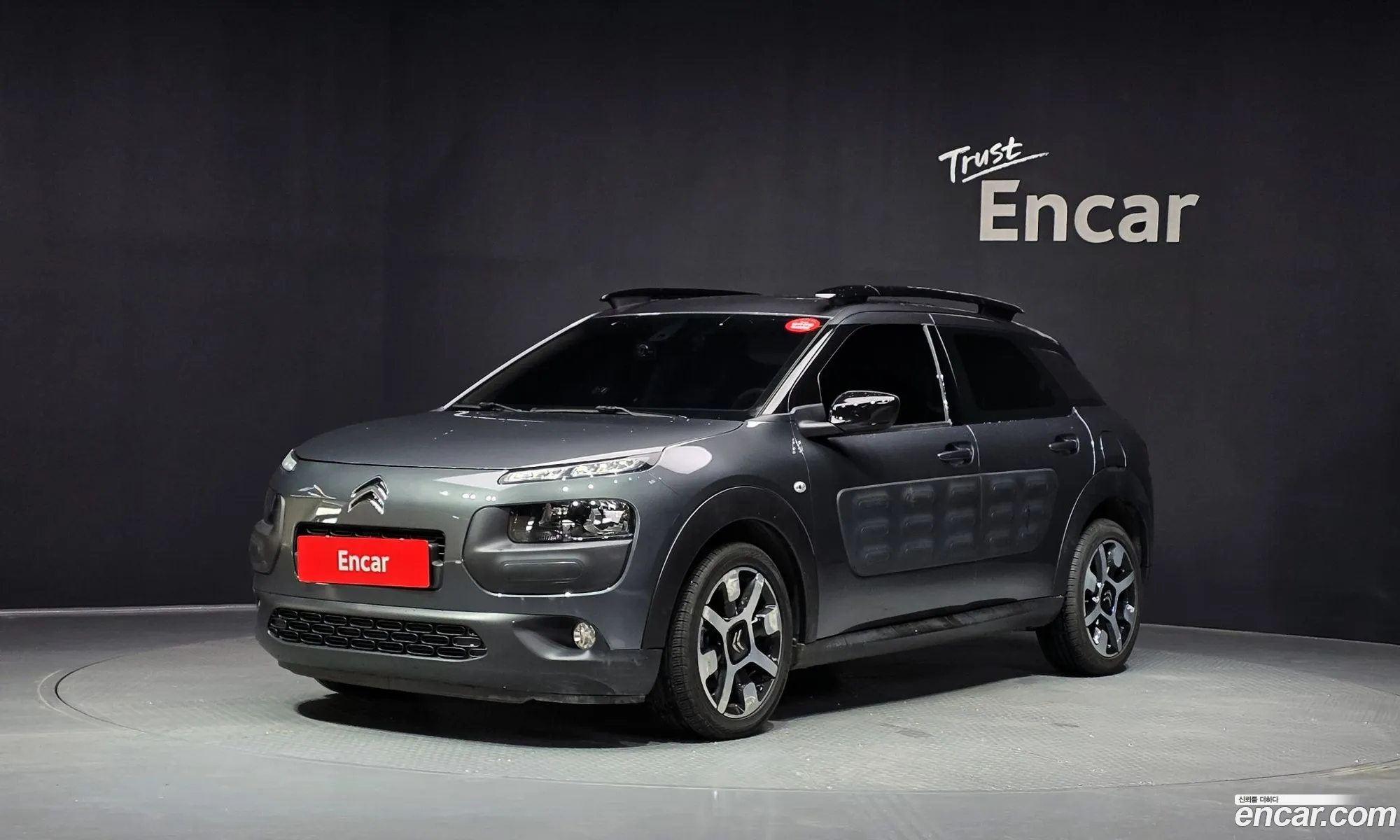 Citroen/DS C4 Cactus 2017 VF70BBHYHHE500754 — 3