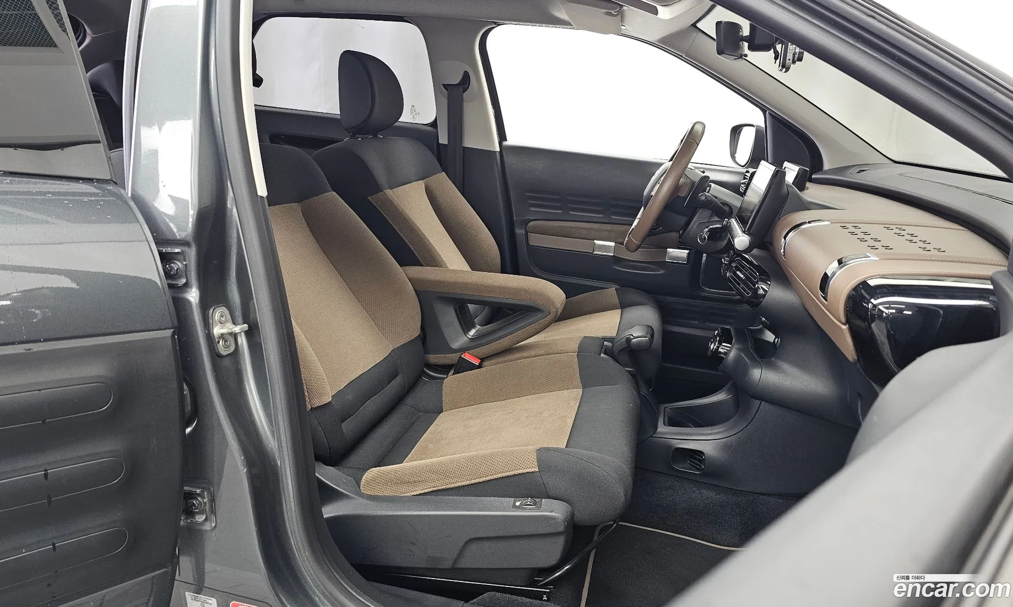 Citroen/DS C4 Cactus 2017 VF70BBHYHHE500754 — 18