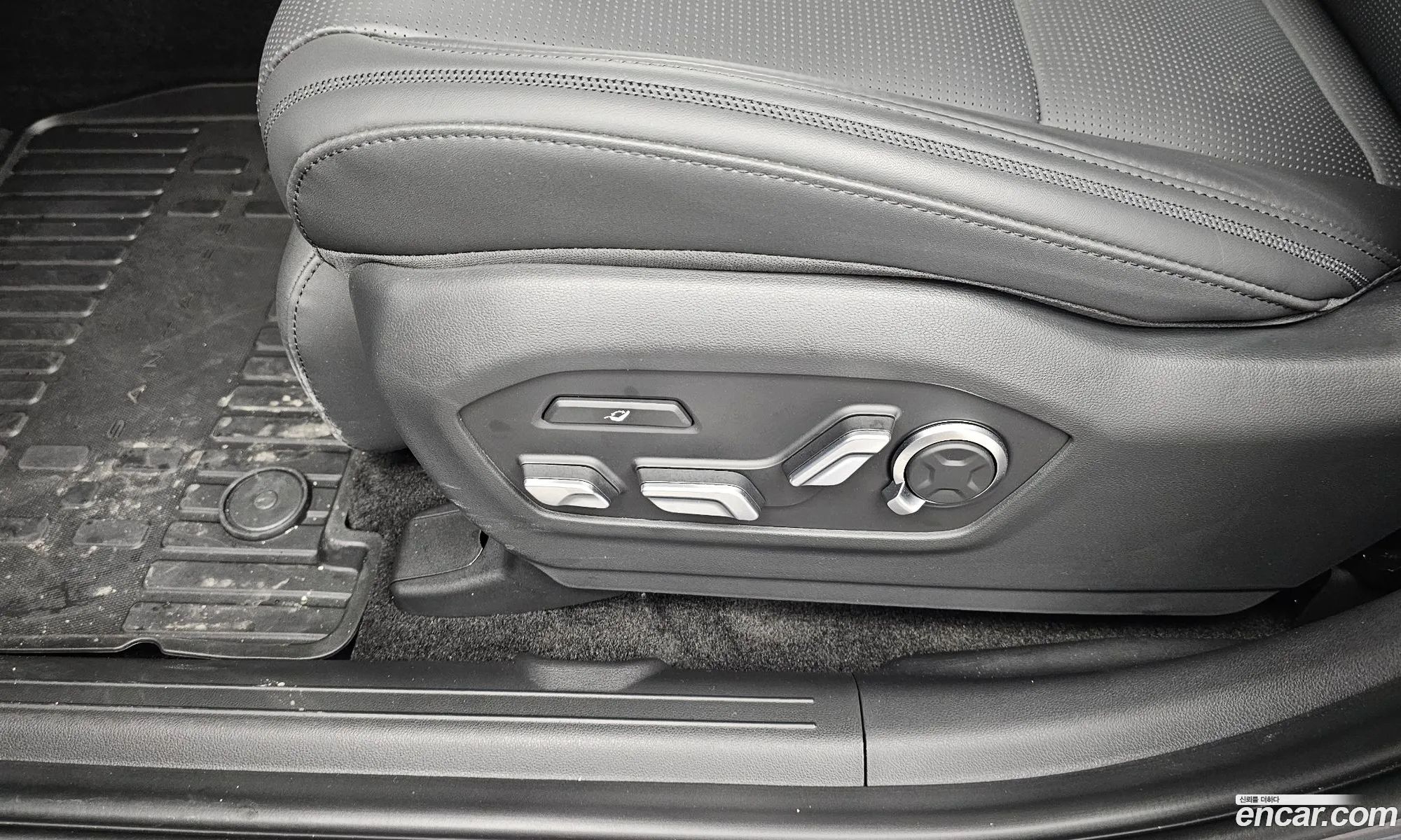 Hyundai Santa Fe 2026 — 7