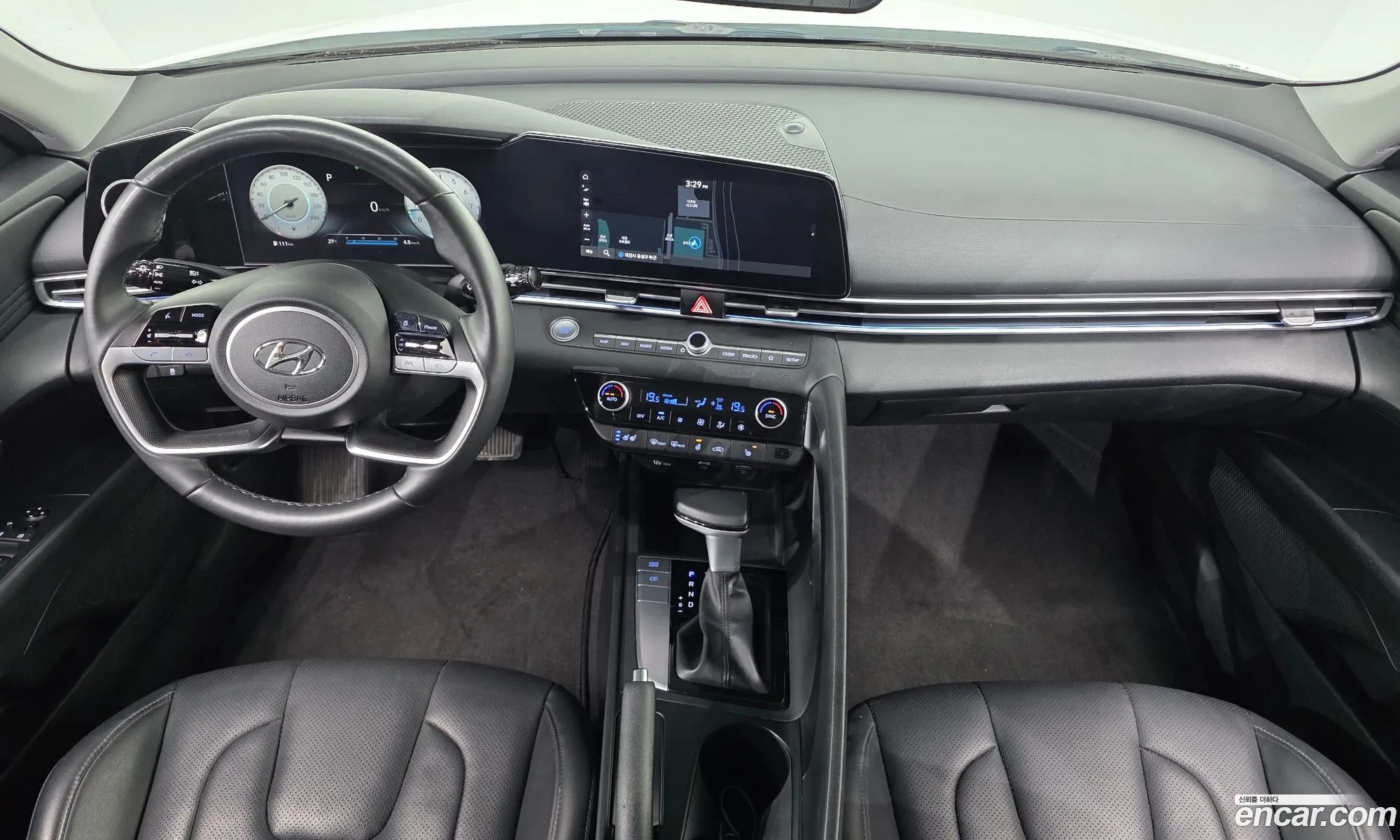 Hyundai Elantra 2020 — 10