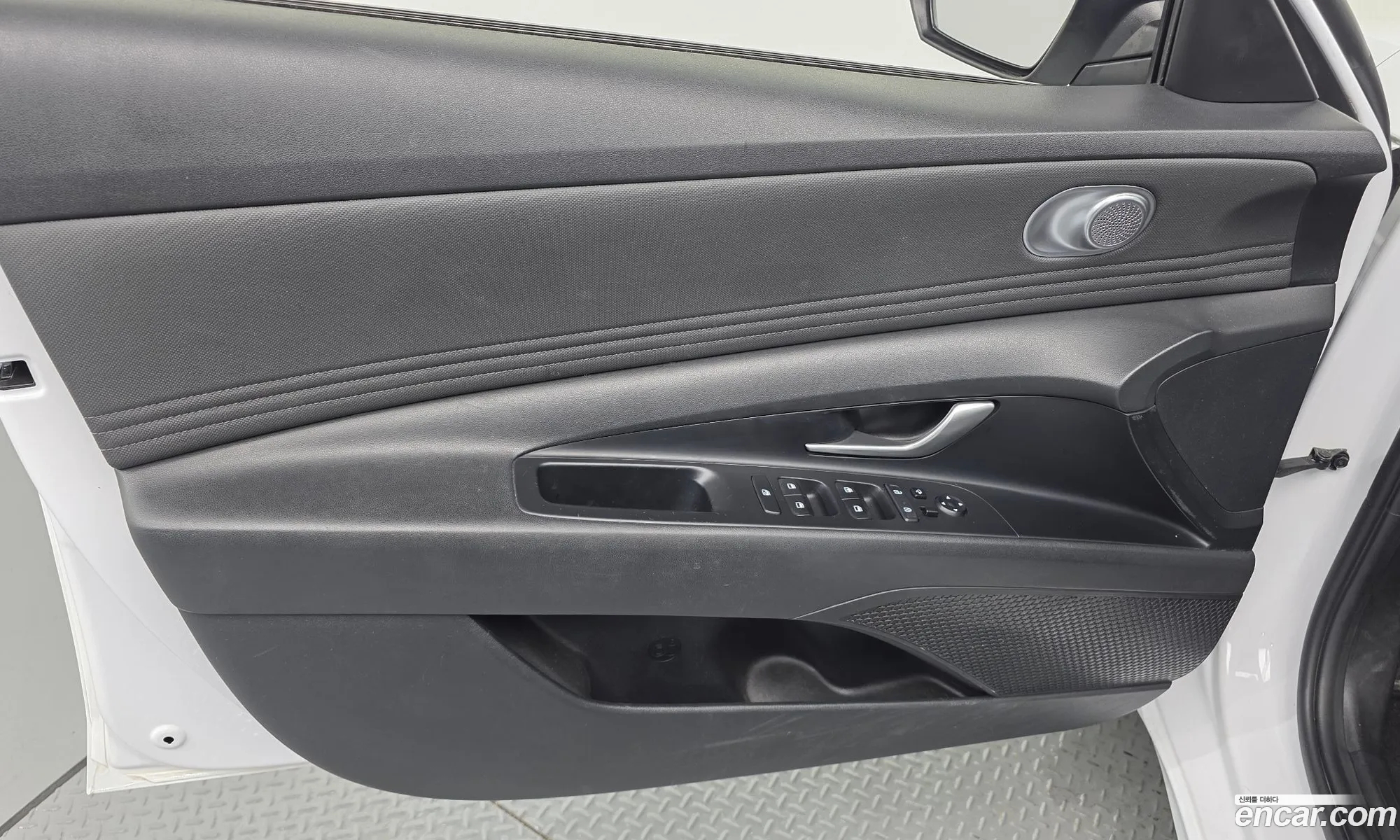 Hyundai Elantra 2020 — 30