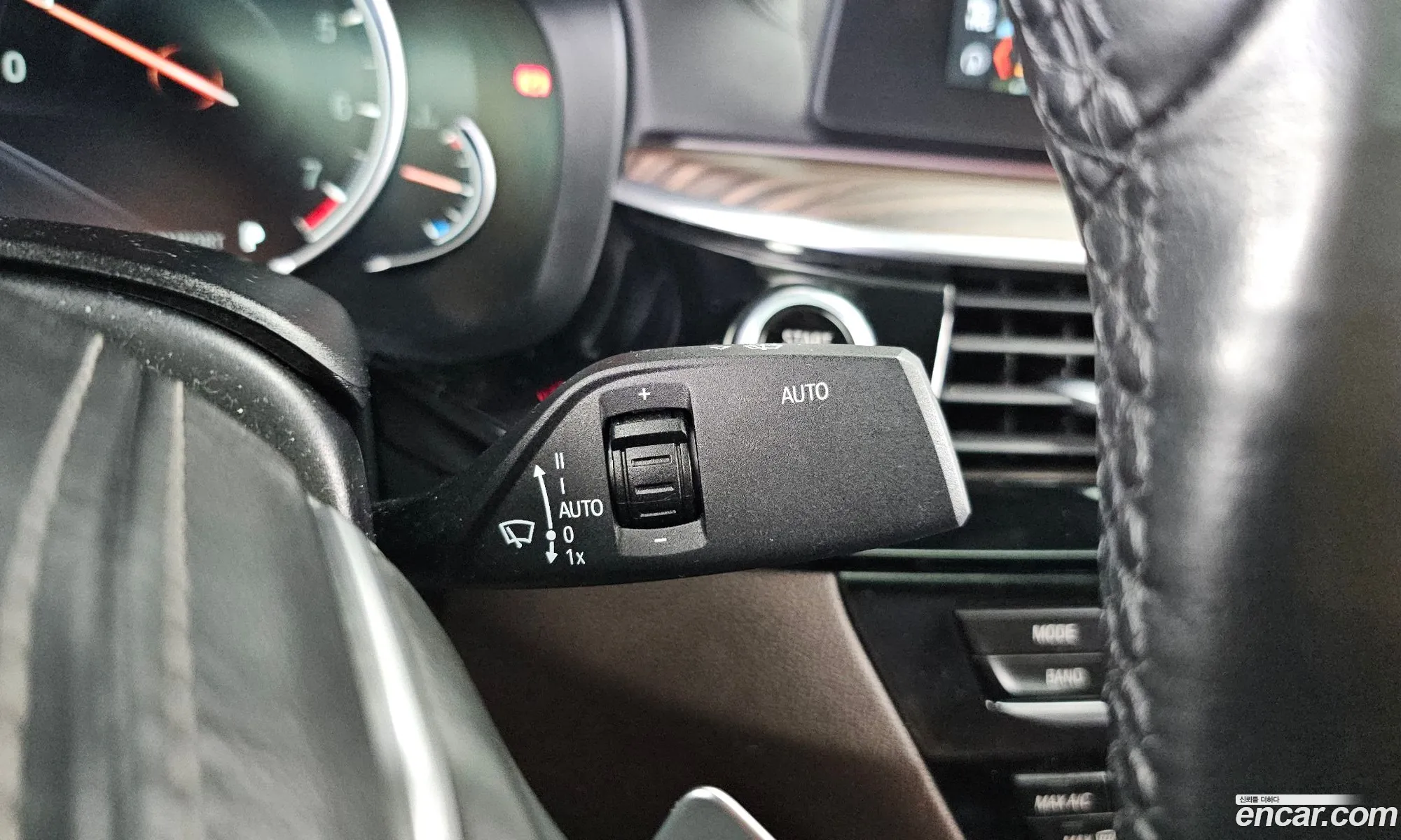 BMW 5 Series 2017 WBAJD3101HWC12648 — 28