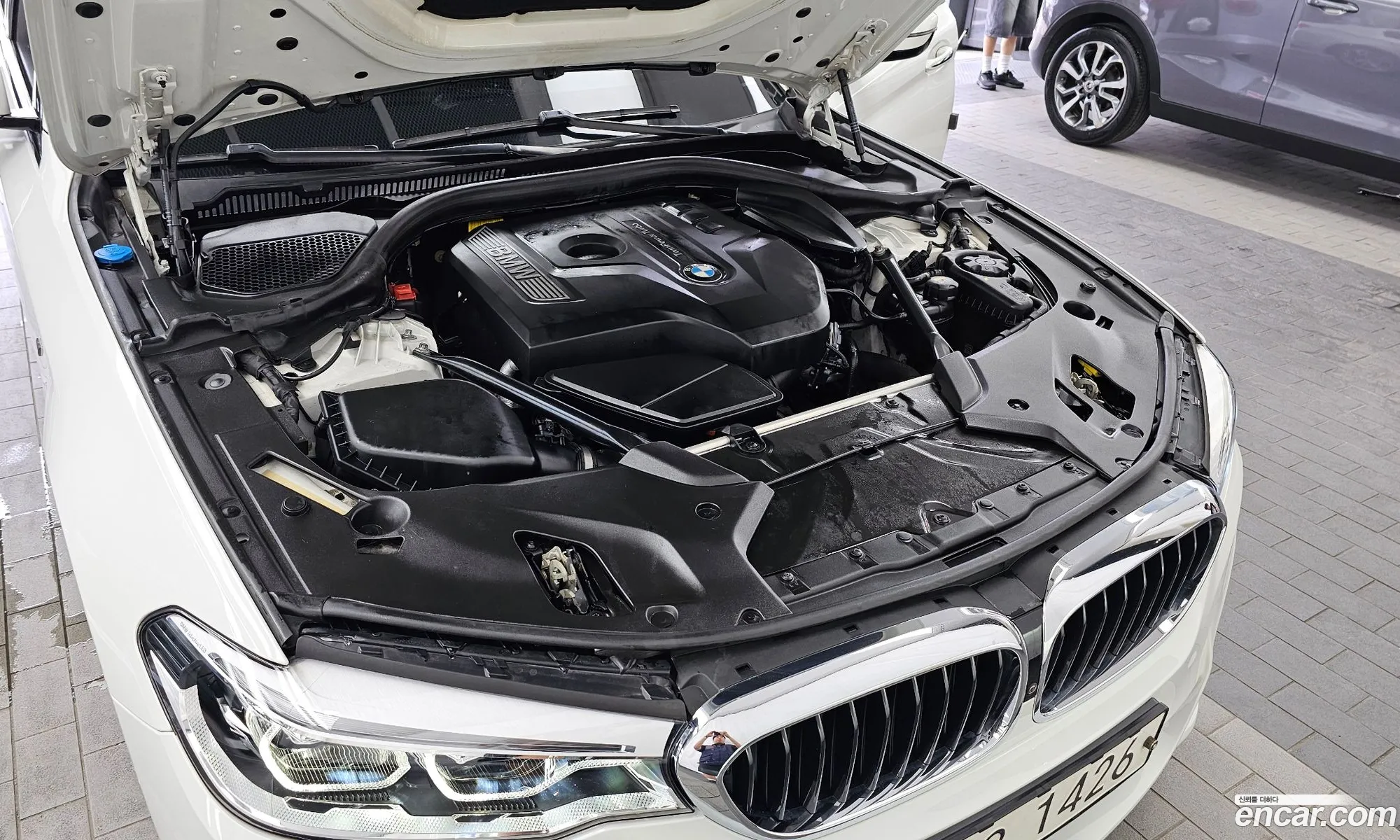 BMW 5 Series 2017 WBAJD3101HWC12648 — 4