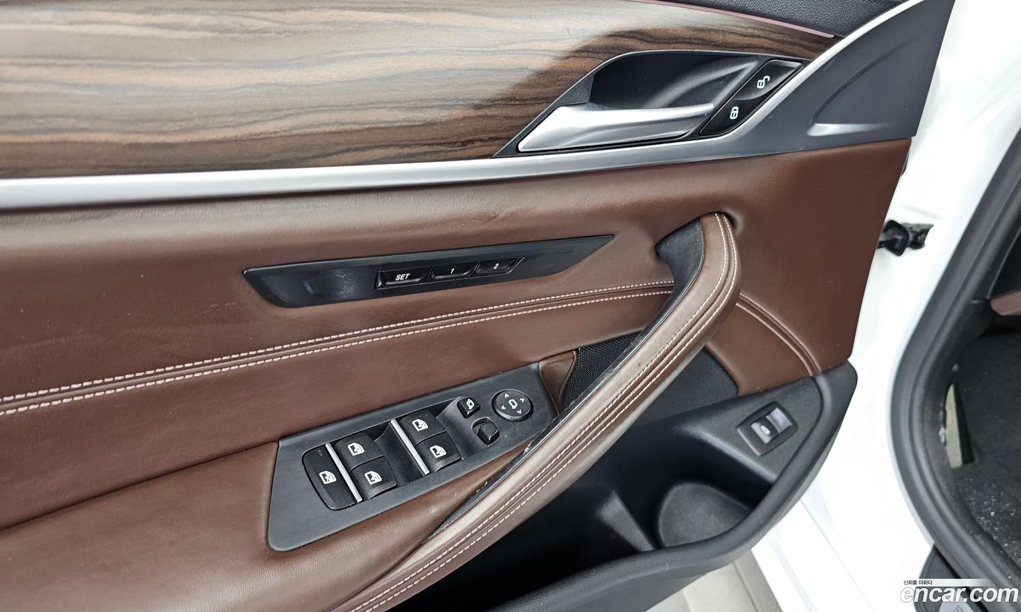 BMW 5 Series 2017 WBAJD3101HWC12648 — 29