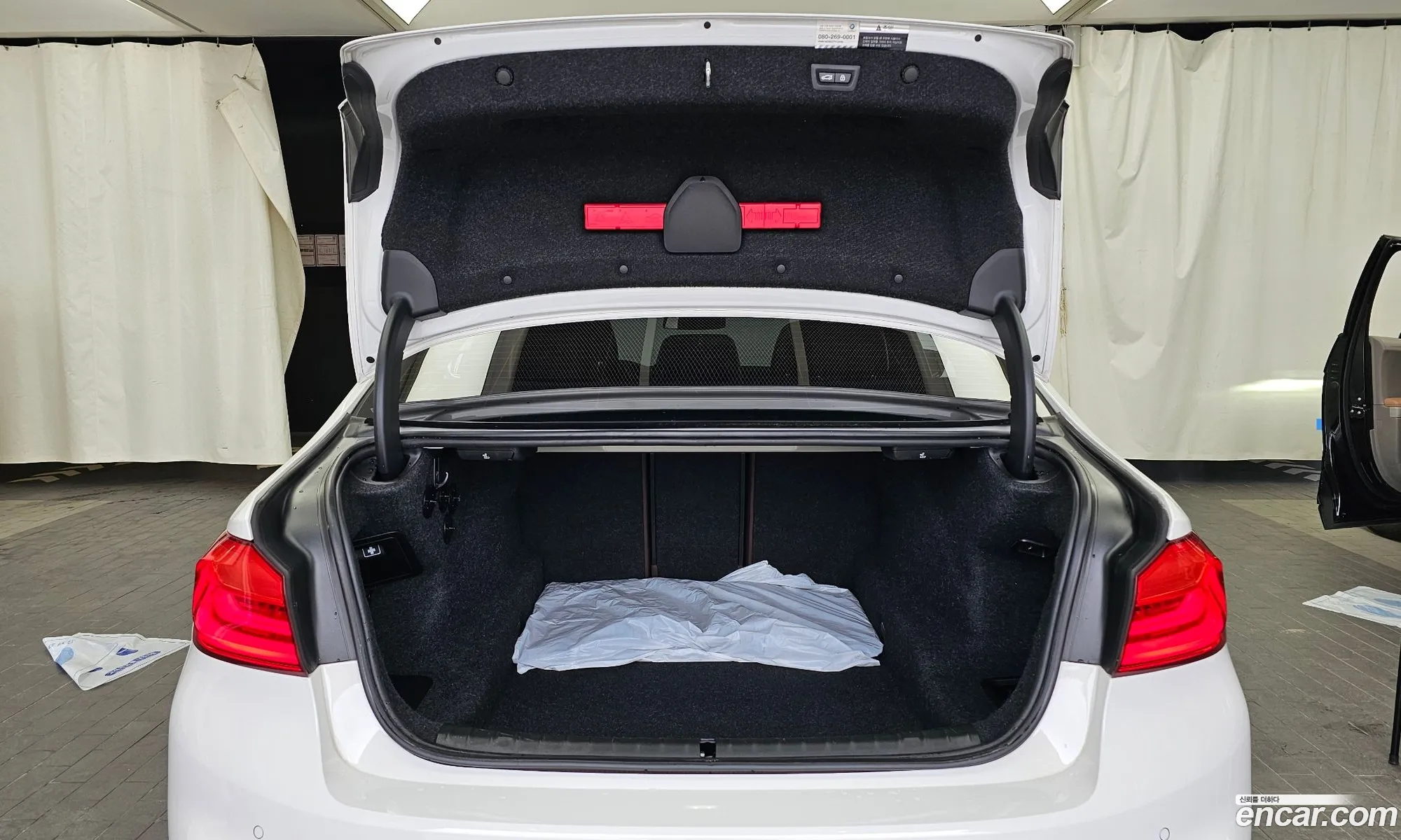 BMW 5 Series 2017 WBAJD3101HWC12648 — 26