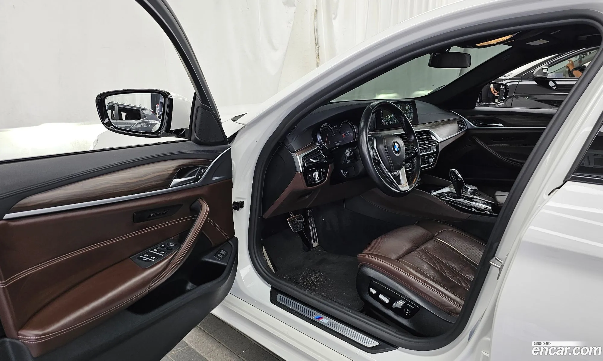 BMW 5 Series 2017 WBAJD3101HWC12648 — 2