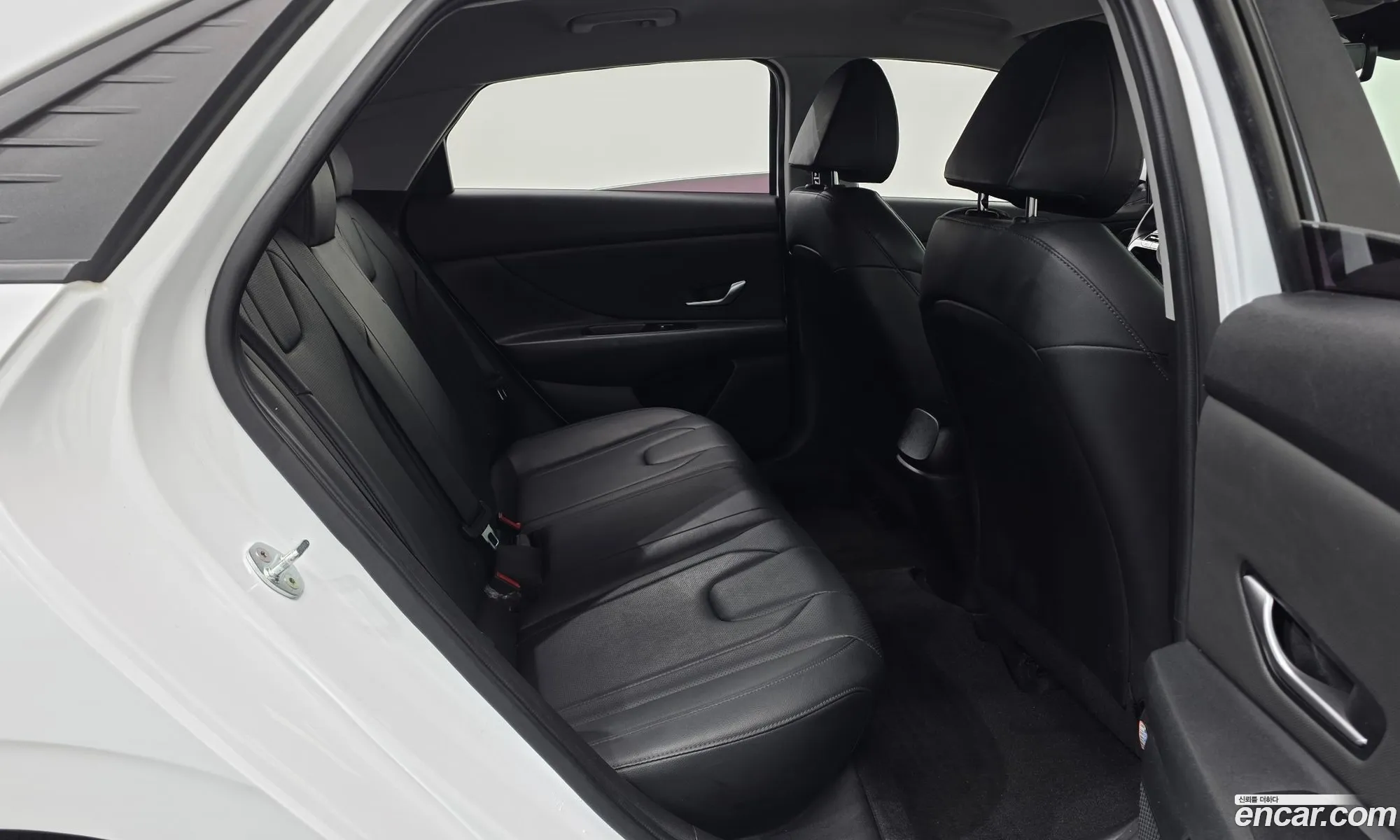 Hyundai Elantra 2020 — 15