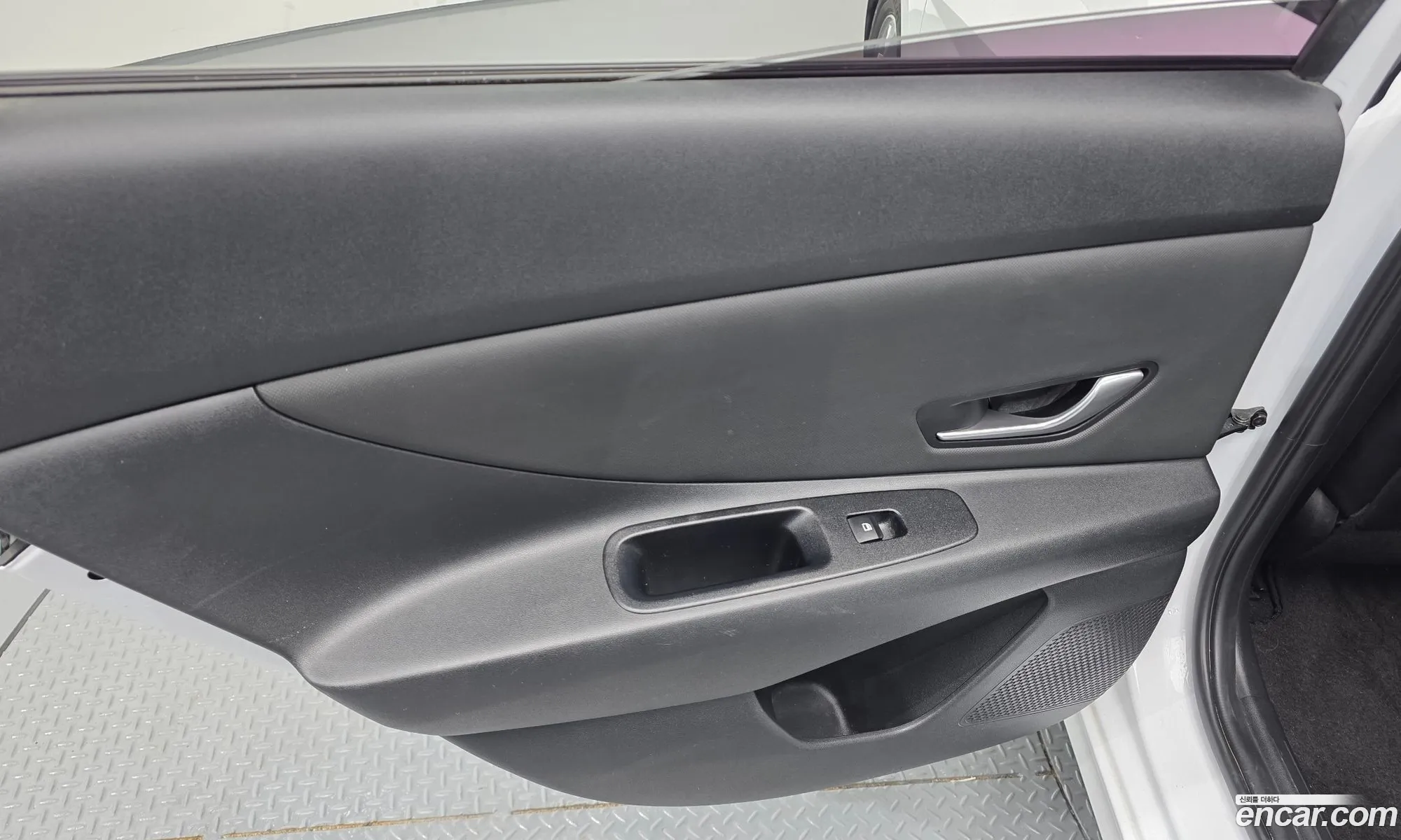 Hyundai Elantra 2020 — 17